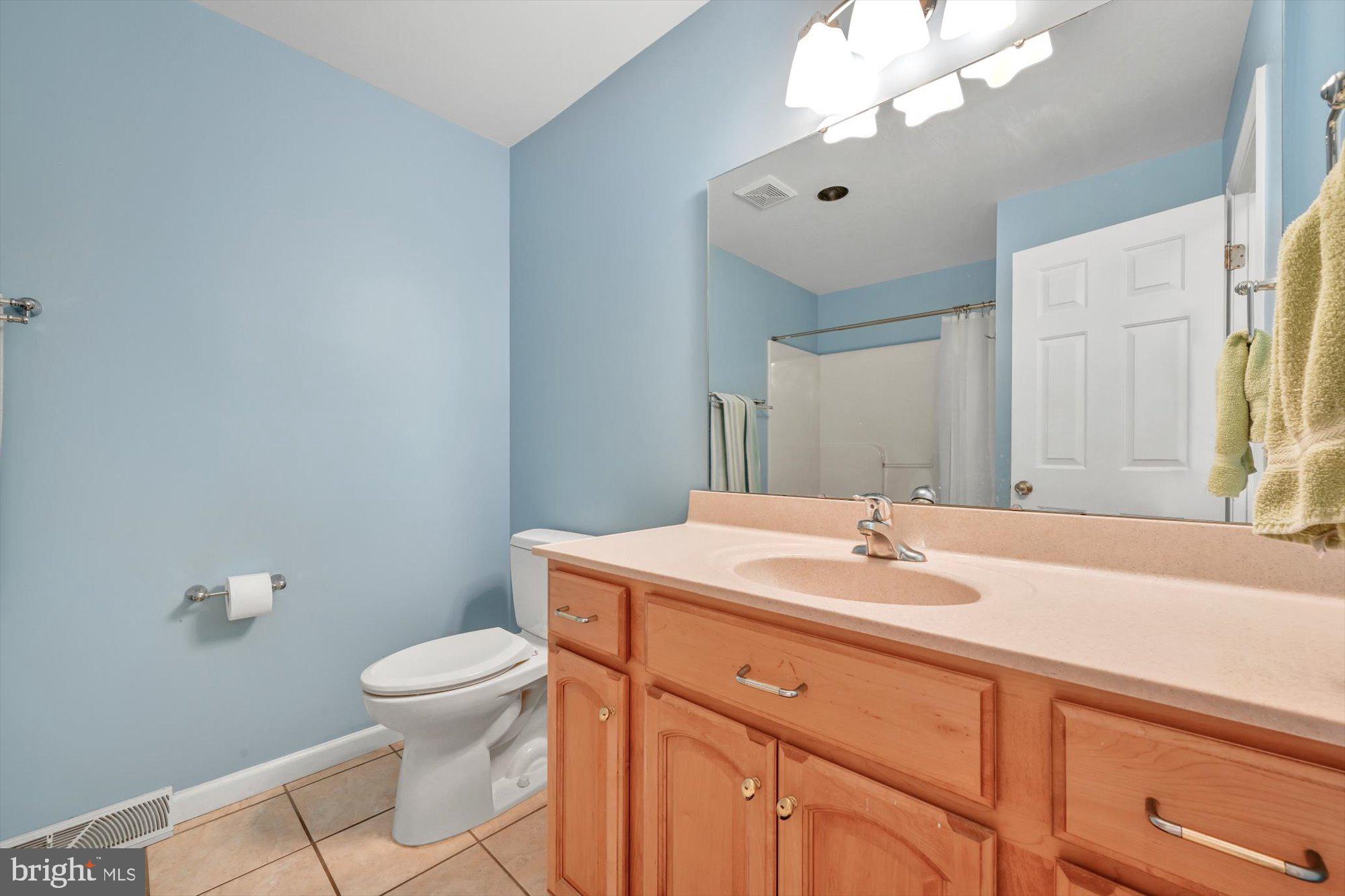 STONEGATE VILLAGE CONDO - Residential