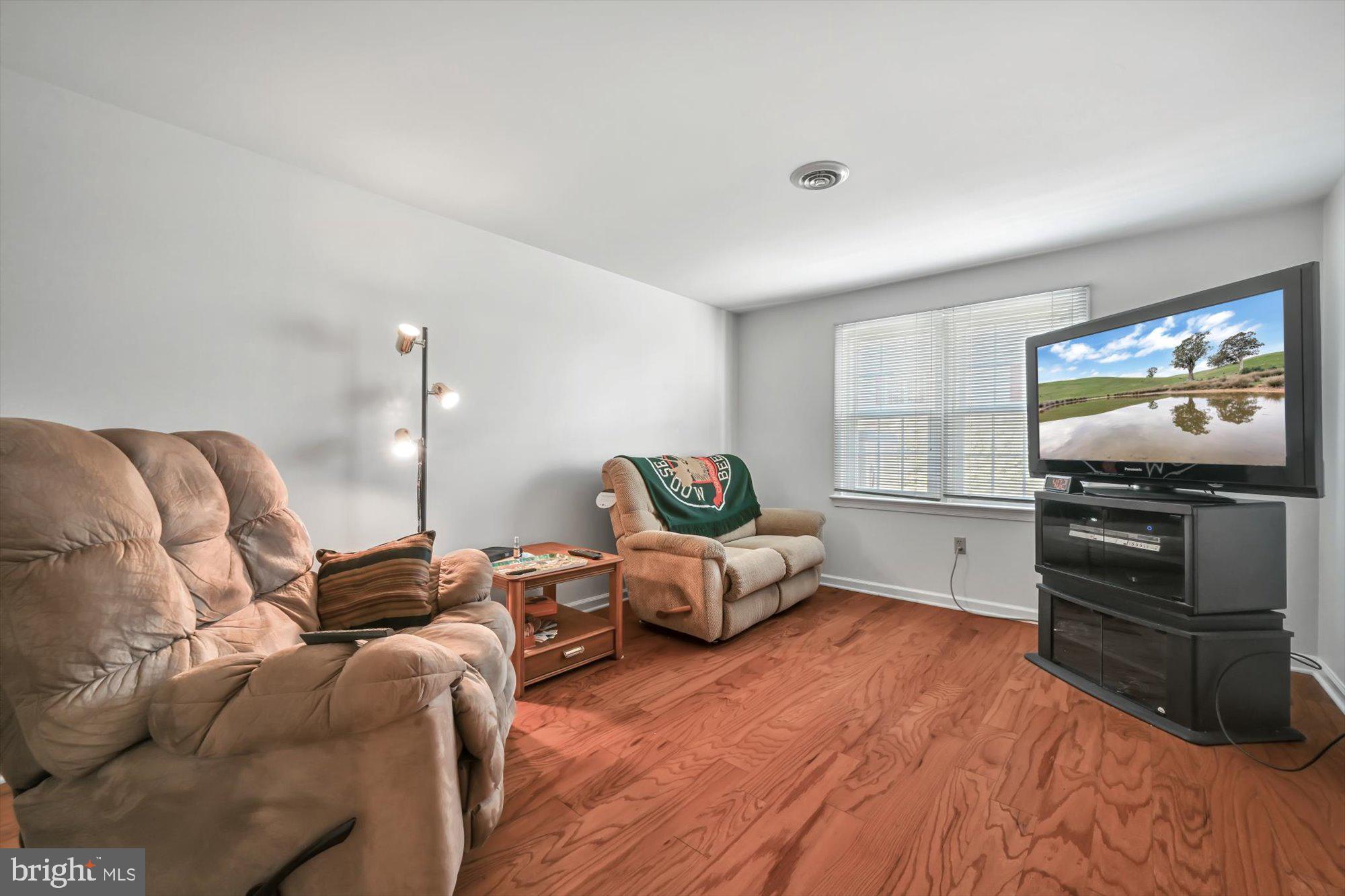 STONEGATE VILLAGE CONDO - Residential