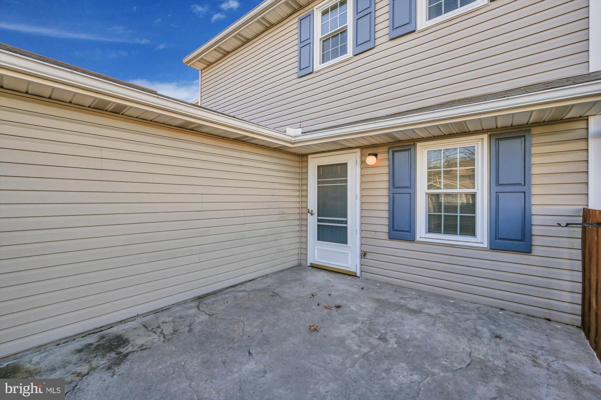 STONEGATE VILLAGE CONDO - Residential