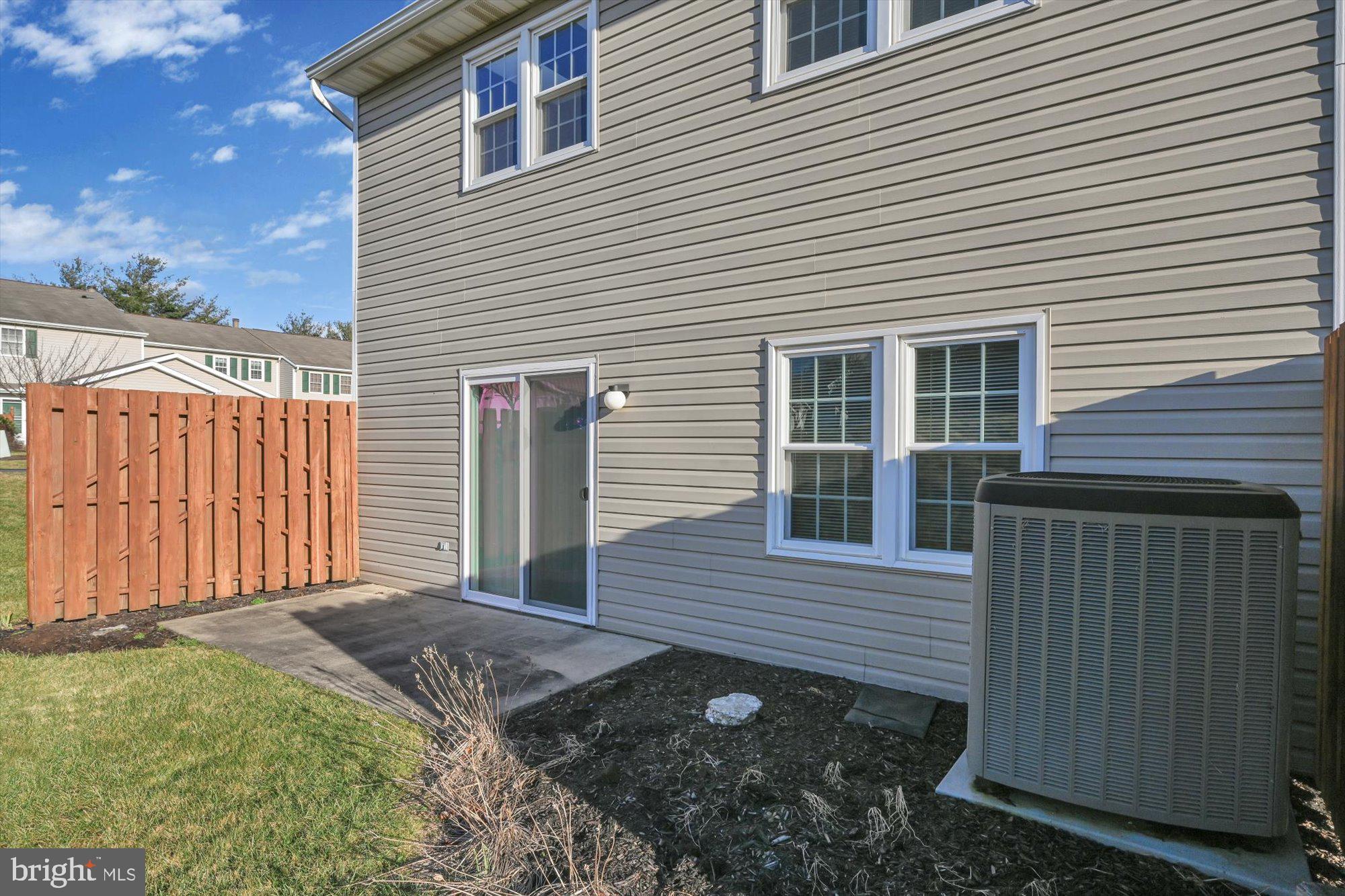 STONEGATE VILLAGE CONDO - Residential