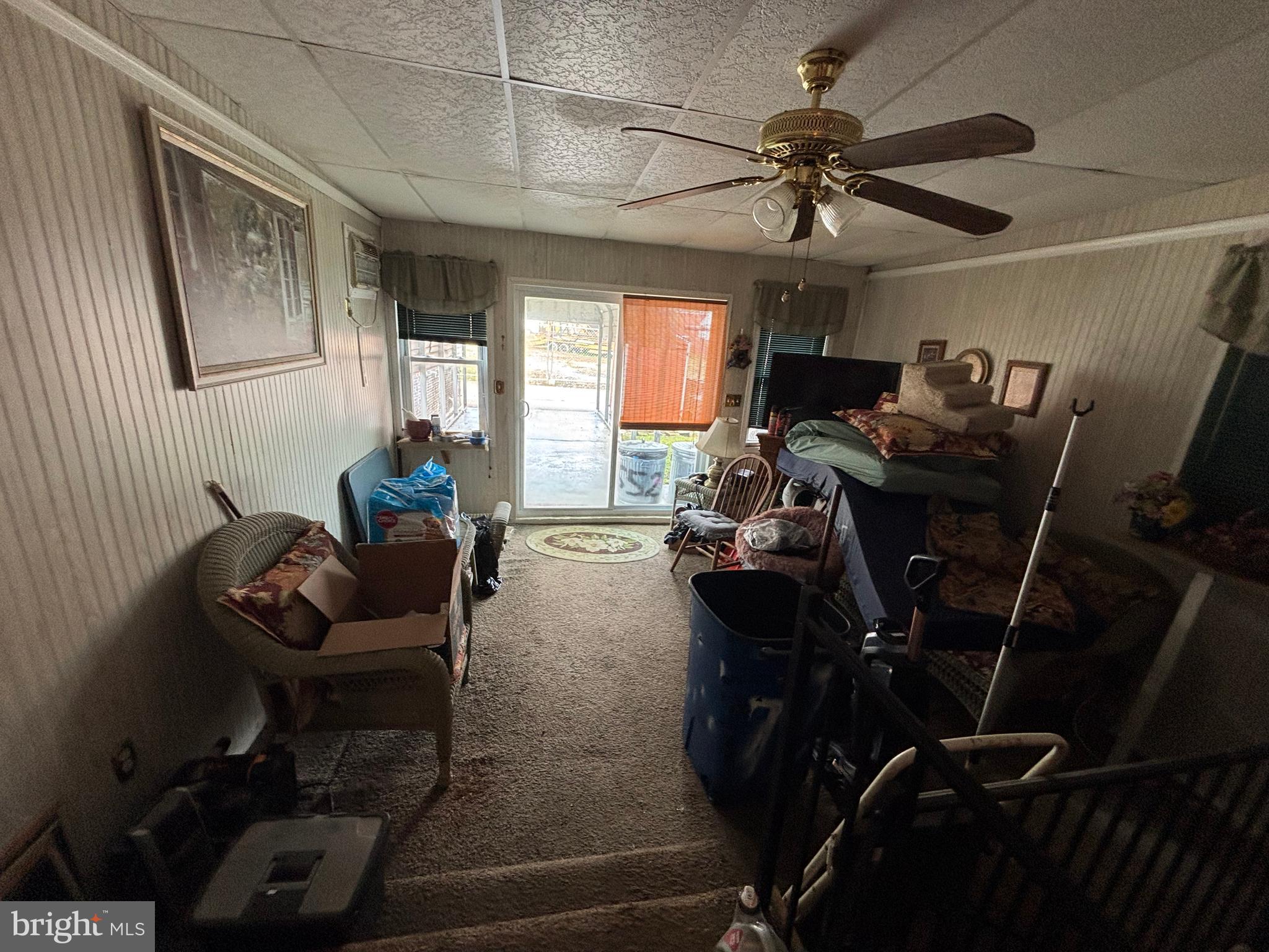 GRAY MANOR - Residential