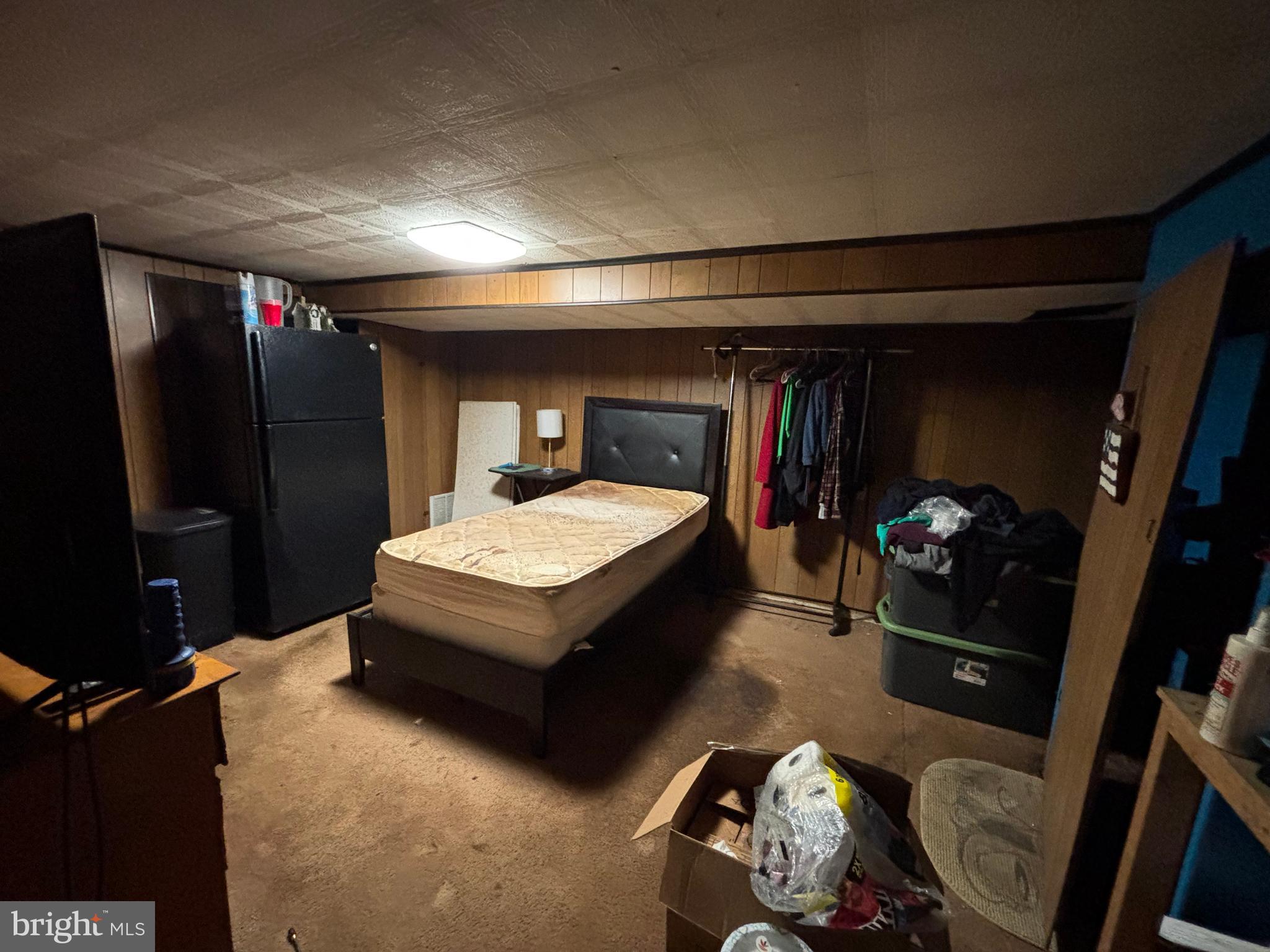 GRAY MANOR - Residential