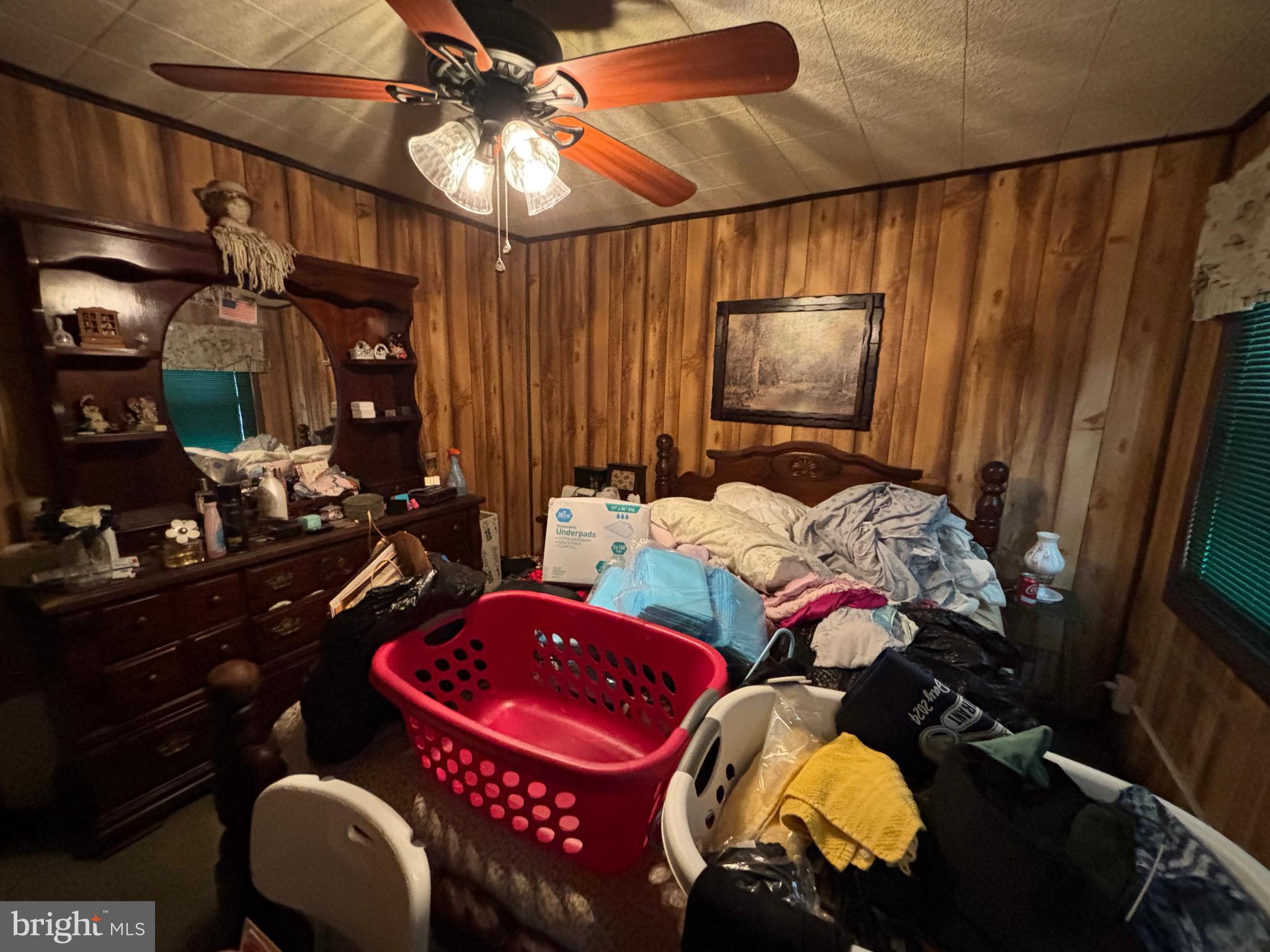 GRAY MANOR - Residential