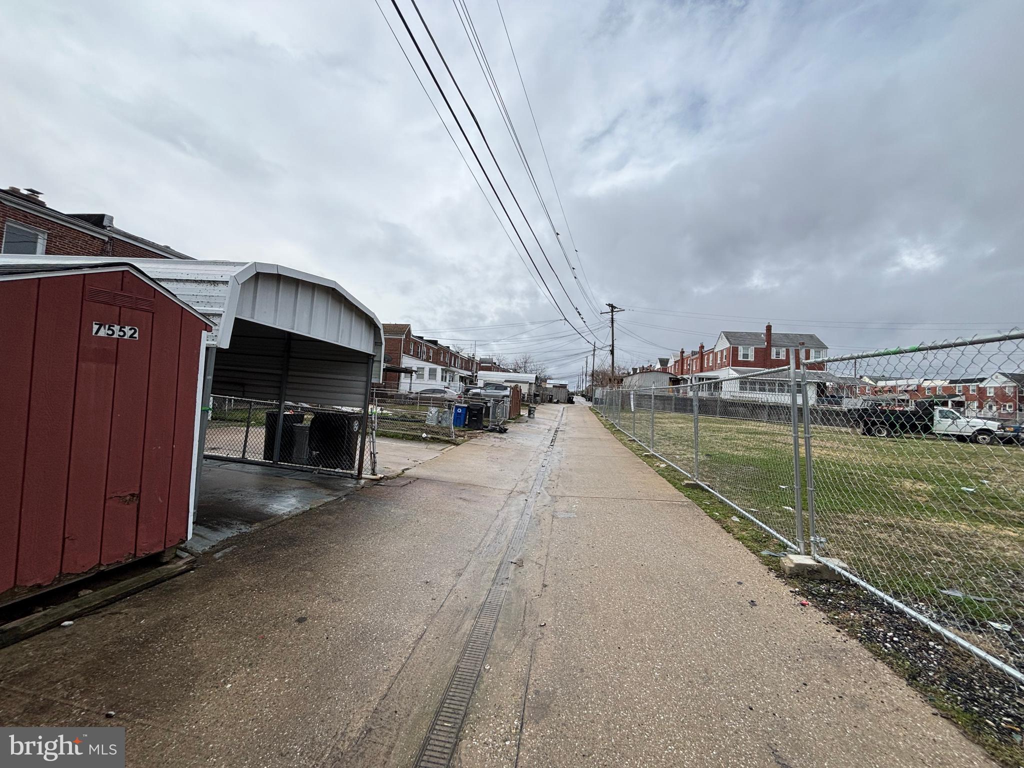 GRAY MANOR - Residential