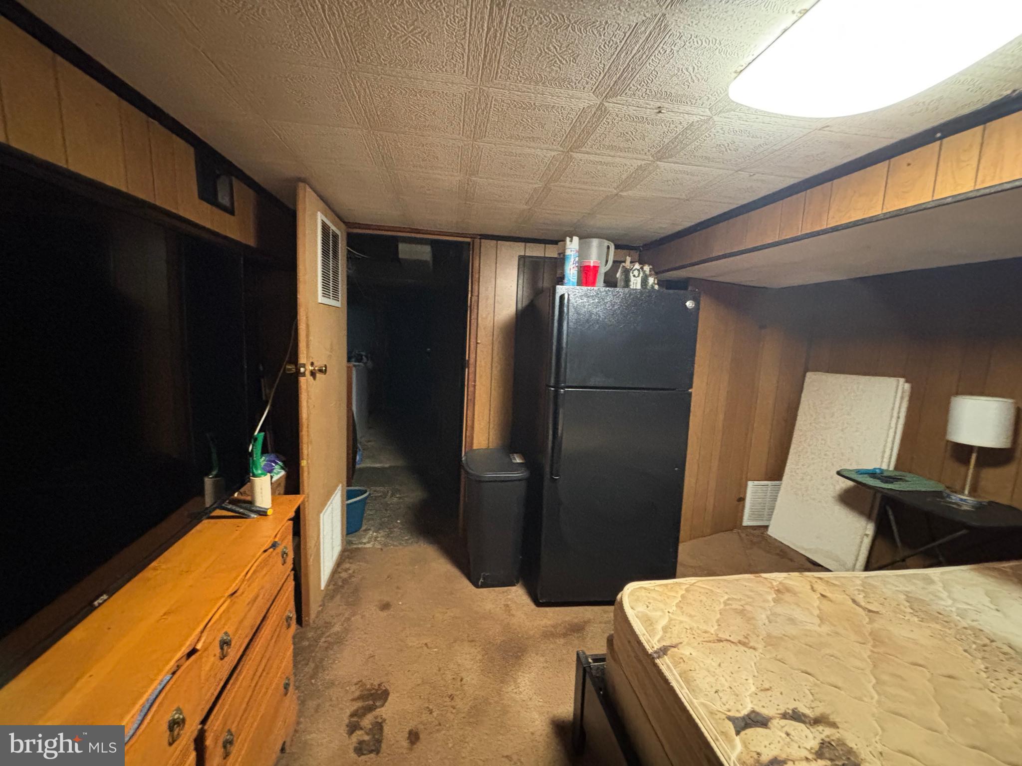 GRAY MANOR - Residential