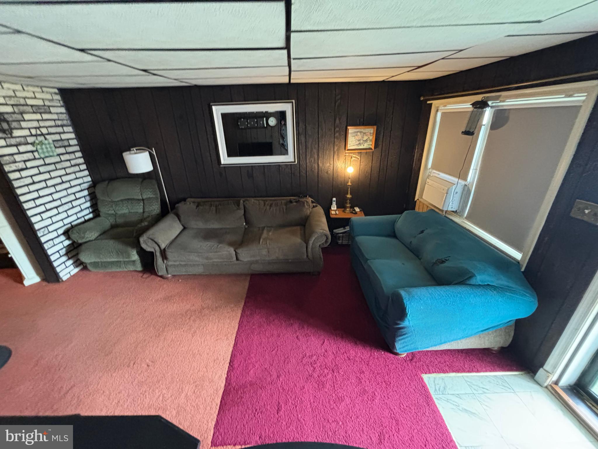 GRAY MANOR - Residential