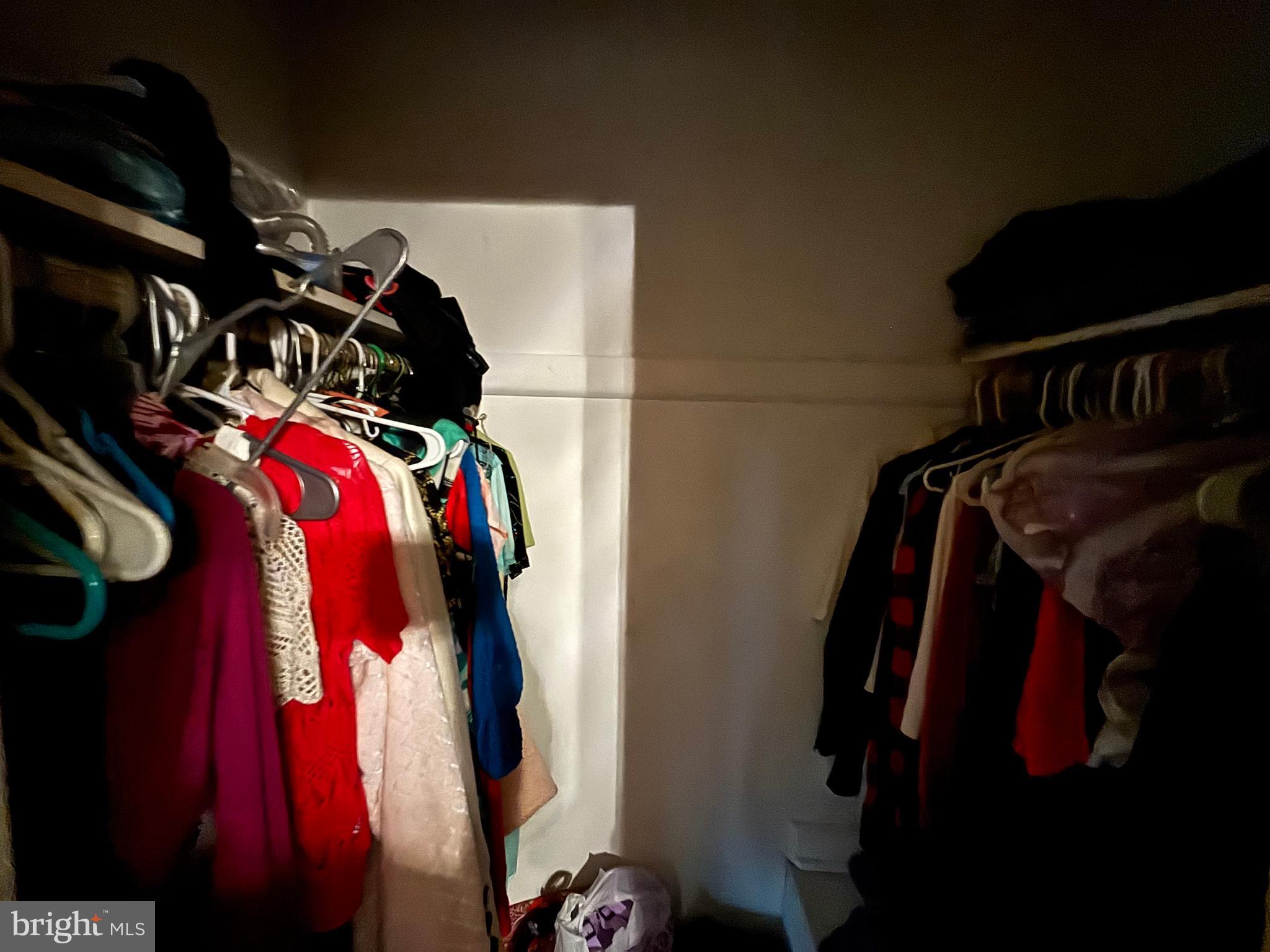 GRAY MANOR - Residential