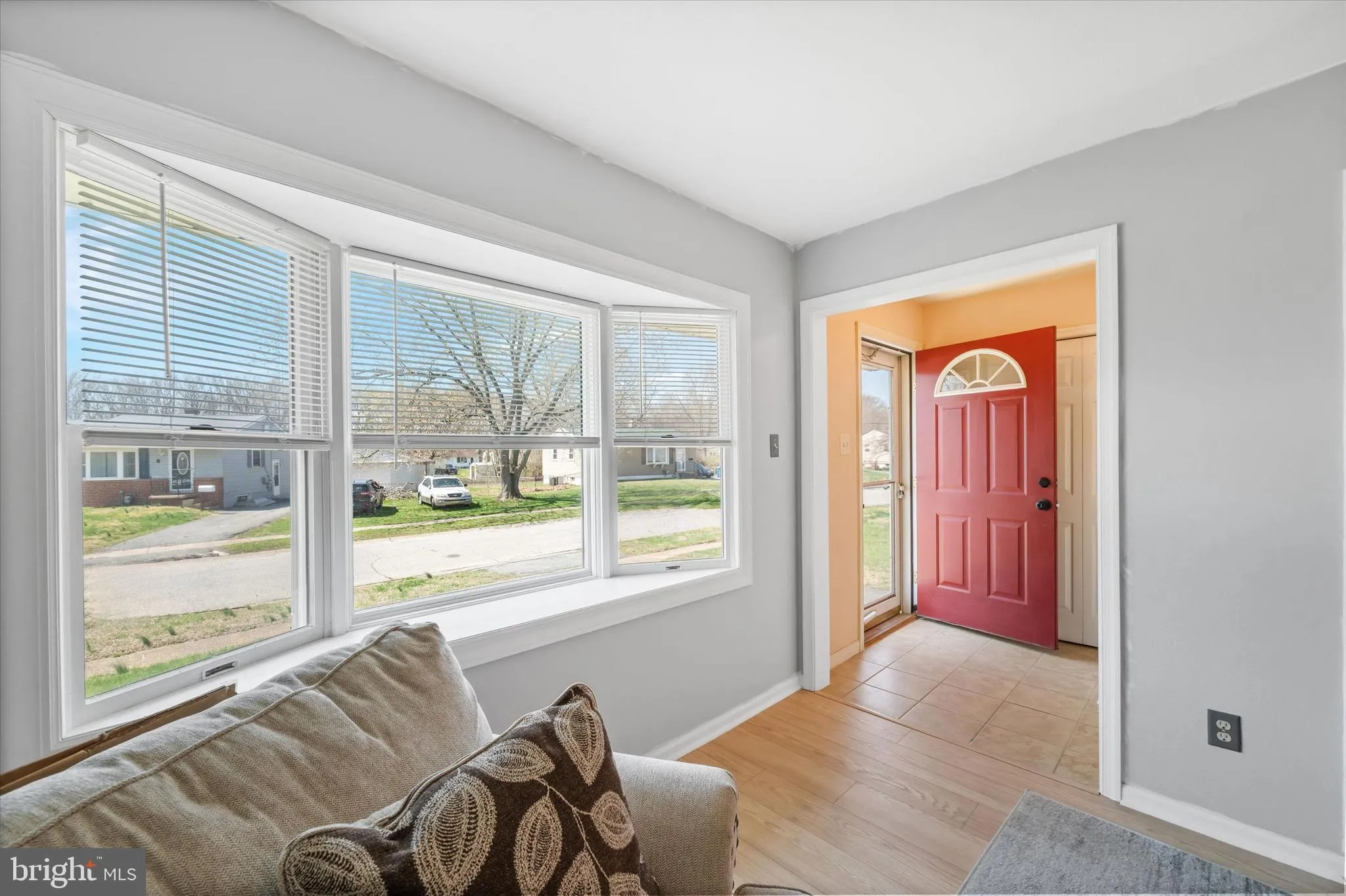 New Castle, Delaware 19720, United States, 4 Bedrooms Bedrooms, ,2 BathroomsBathrooms,Residential,Contingent,100334