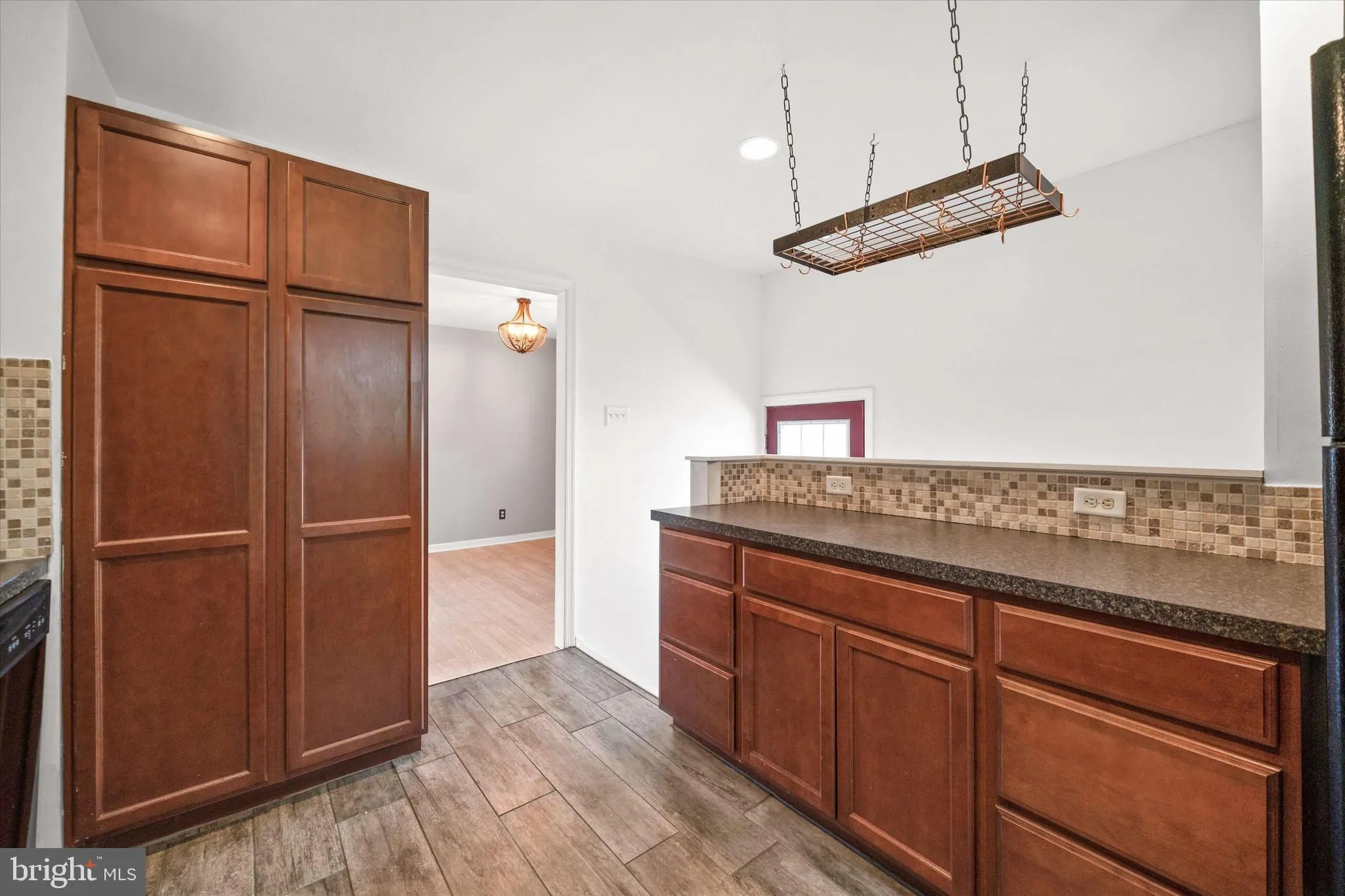 New Castle, Delaware 19720, United States, 4 Bedrooms Bedrooms, ,2 BathroomsBathrooms,Residential,Contingent,100334