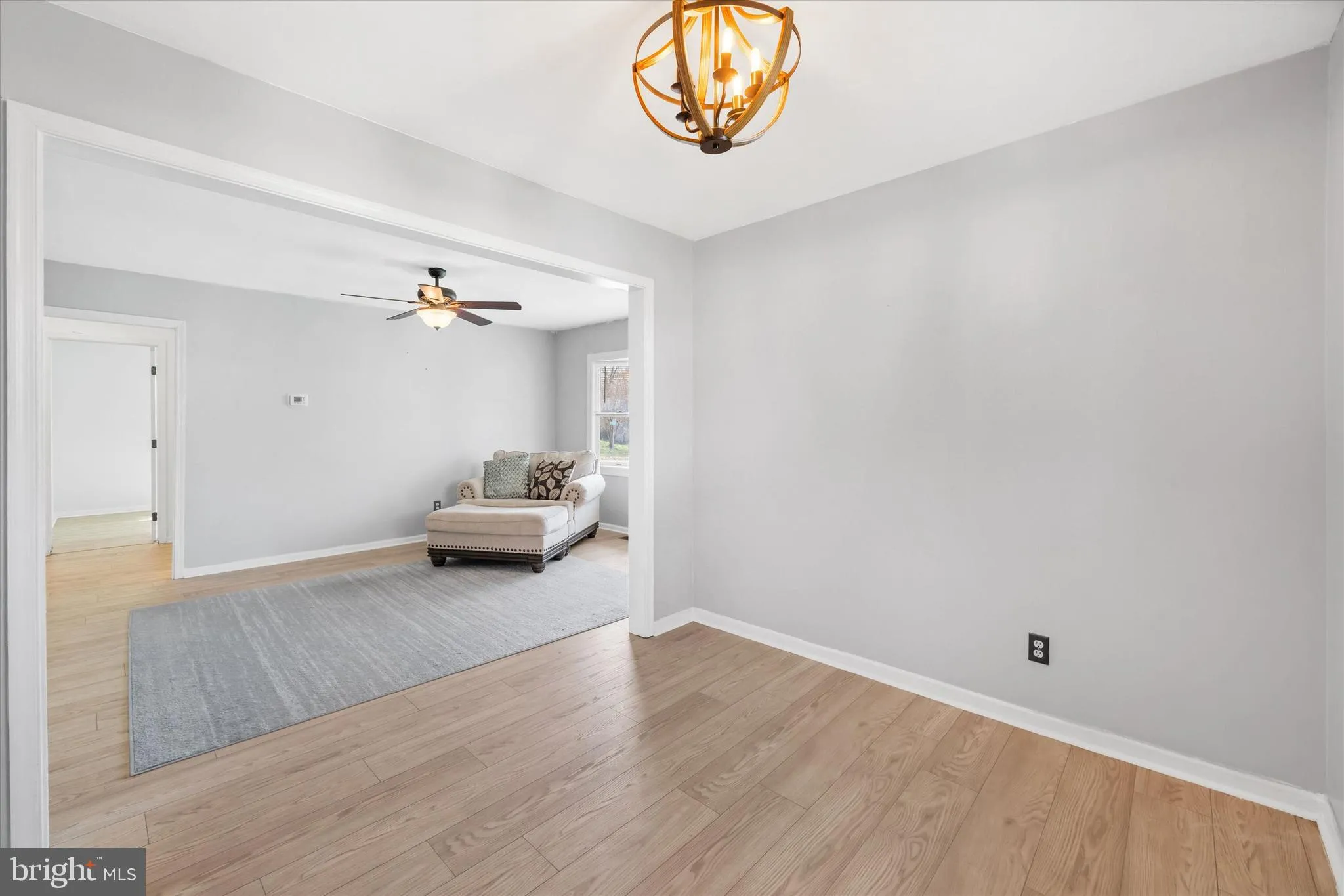 New Castle, Delaware 19720, United States, 4 Bedrooms Bedrooms, ,2 BathroomsBathrooms,Residential,Contingent,100334