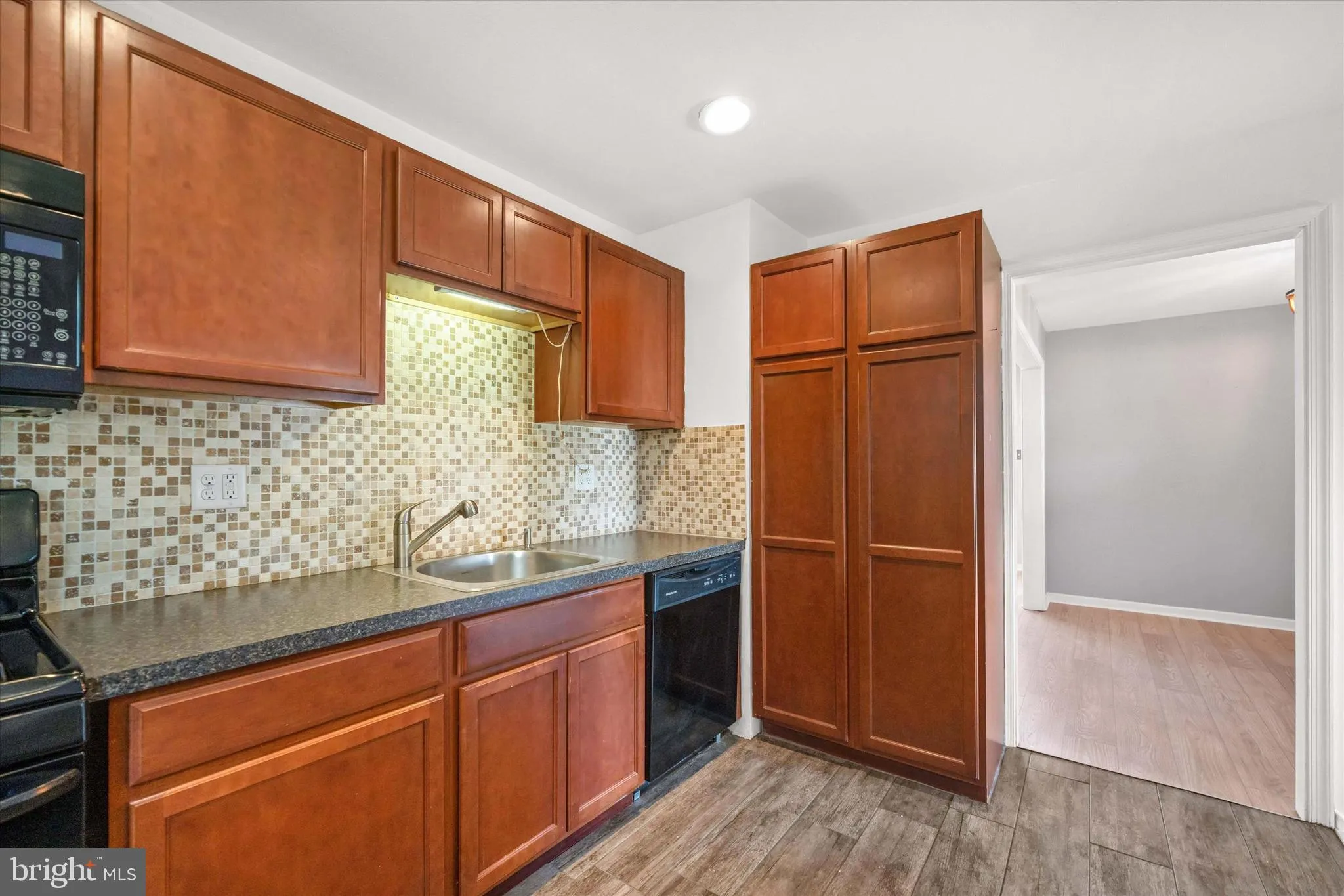 New Castle, Delaware 19720, United States, 4 Bedrooms Bedrooms, ,2 BathroomsBathrooms,Residential,Contingent,100334