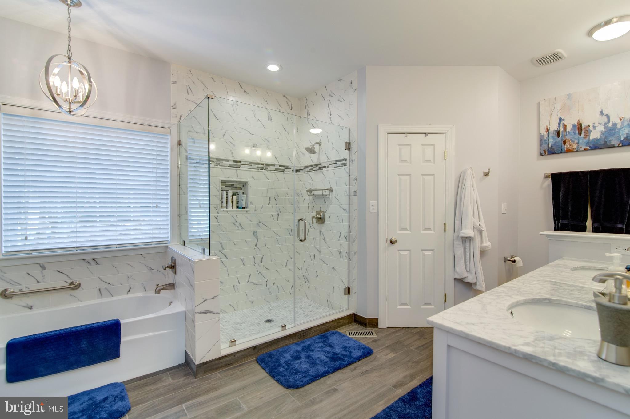 VIRGINIA OAKS - Residential