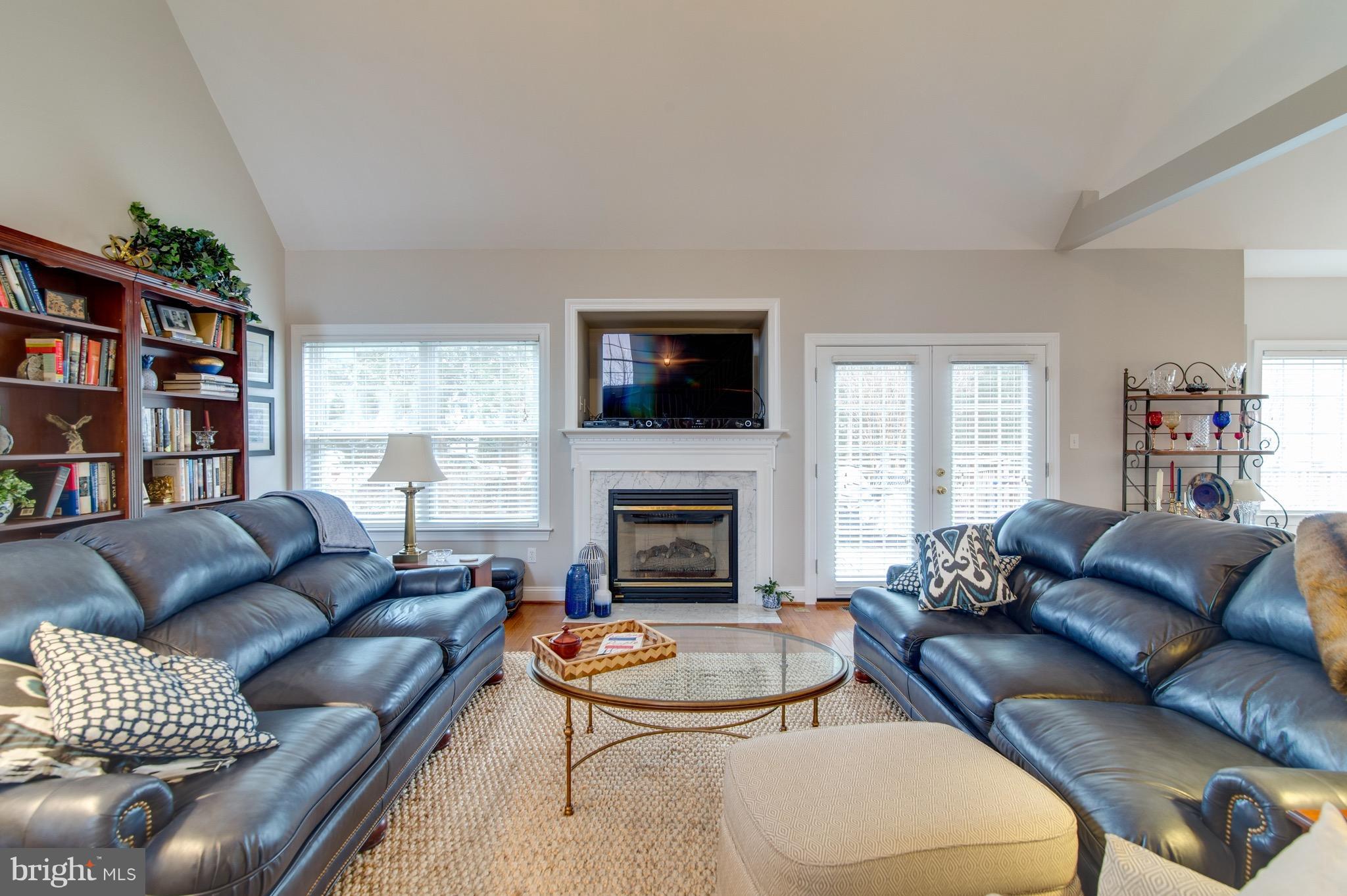 VIRGINIA OAKS - Residential