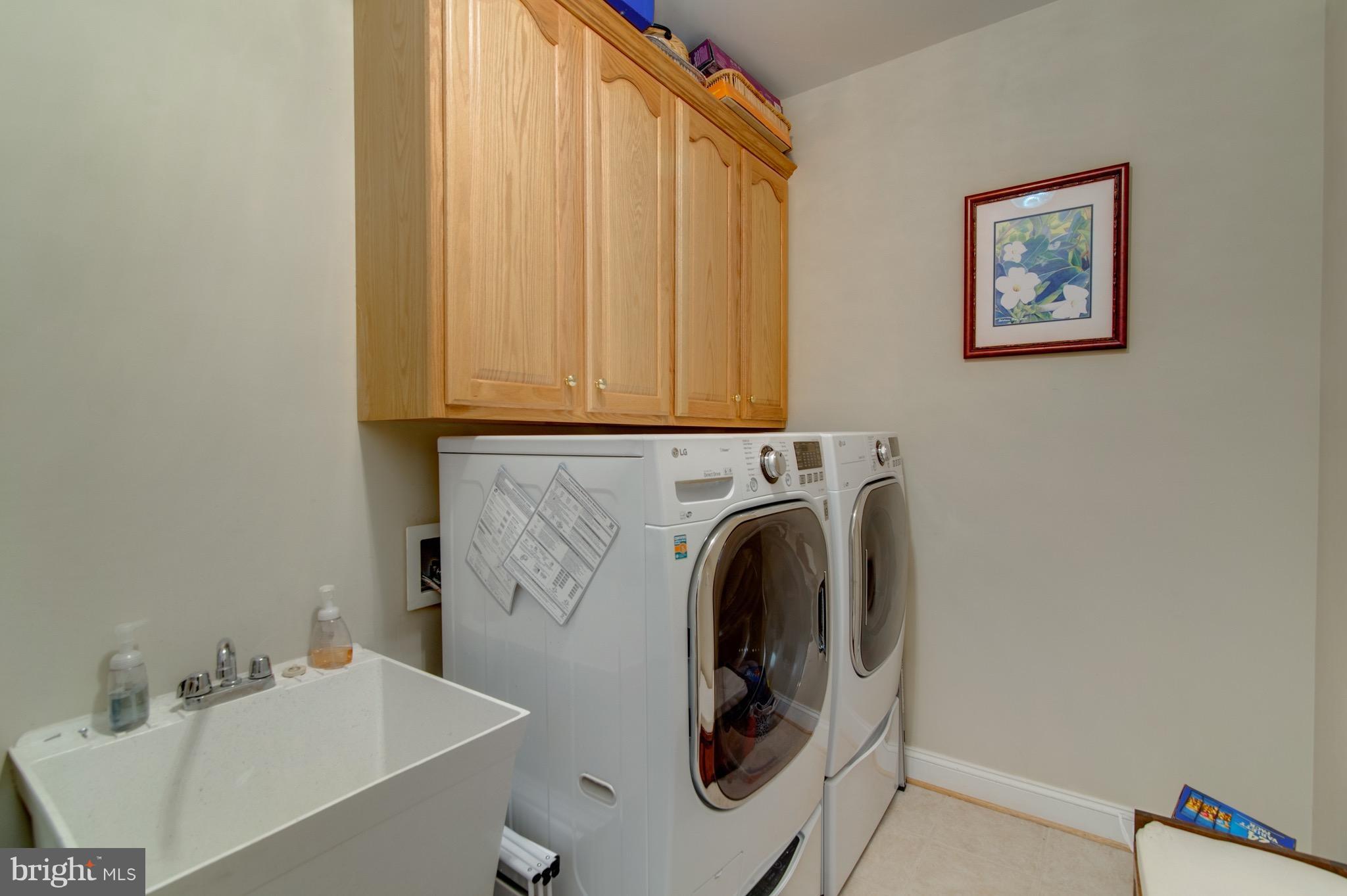 VIRGINIA OAKS - Residential