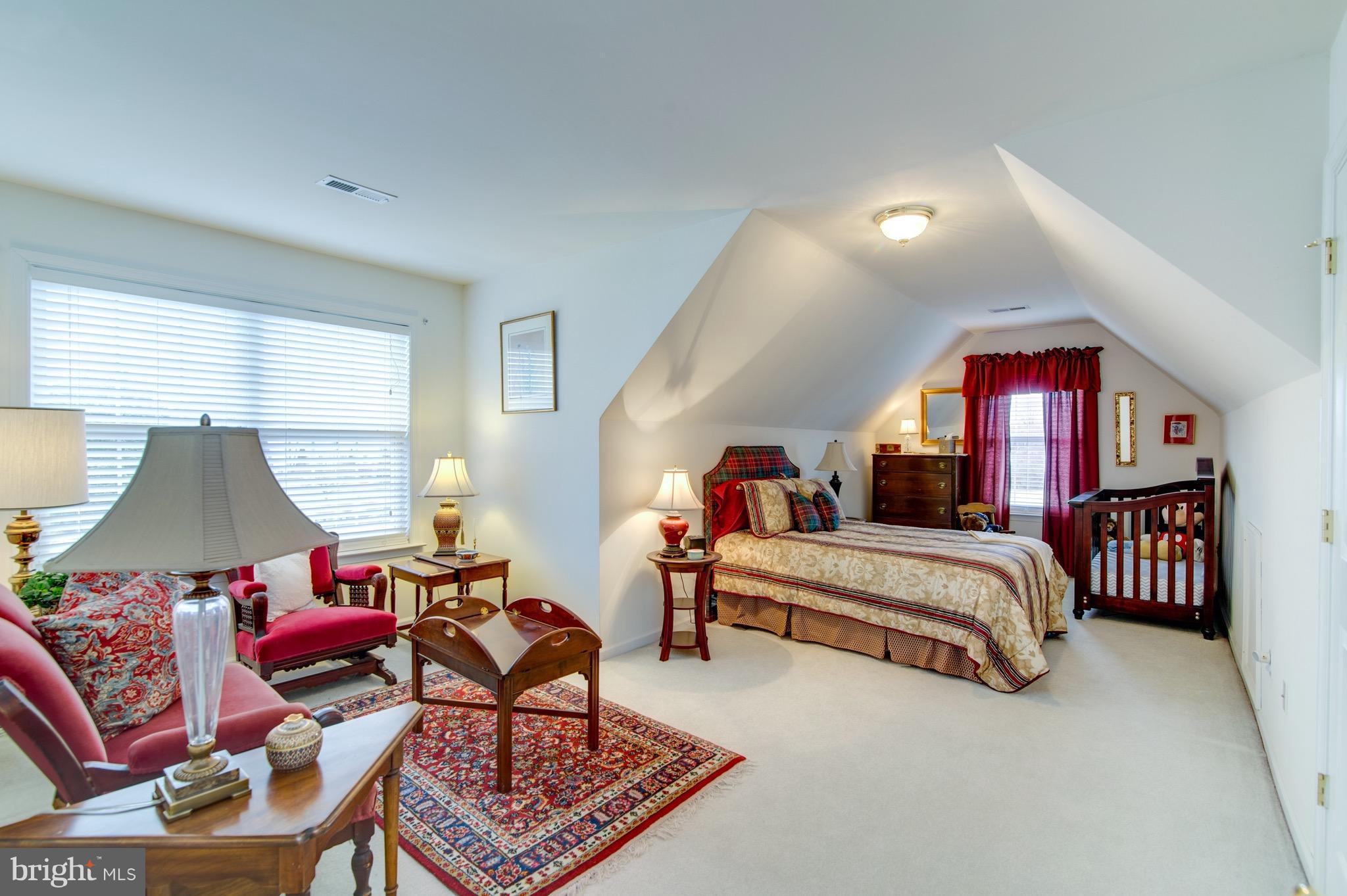 VIRGINIA OAKS - Residential