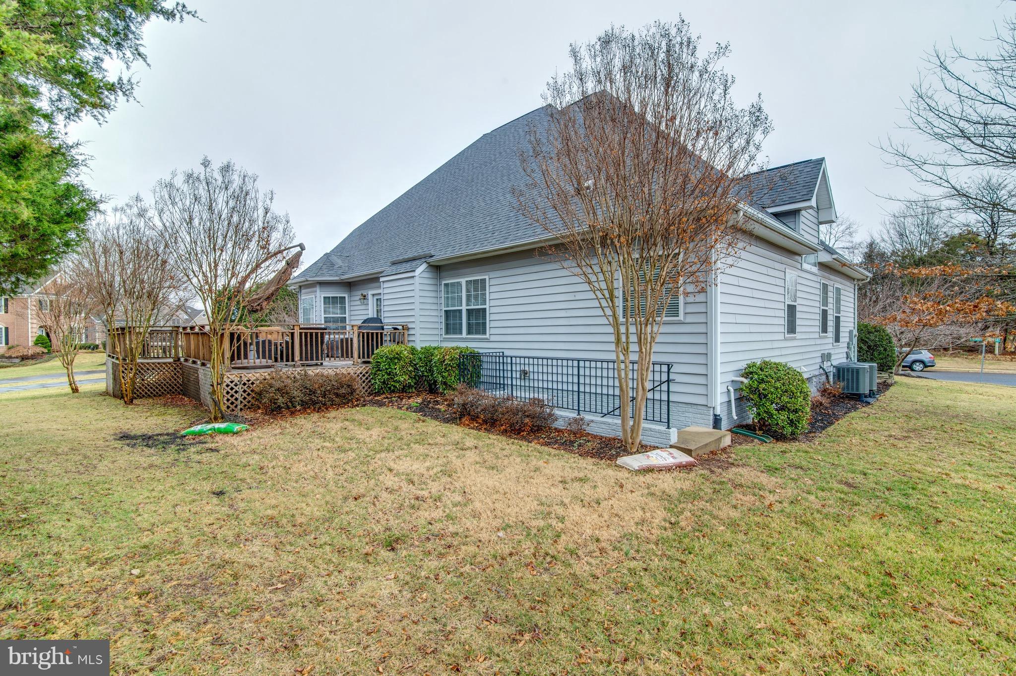 VIRGINIA OAKS - Residential