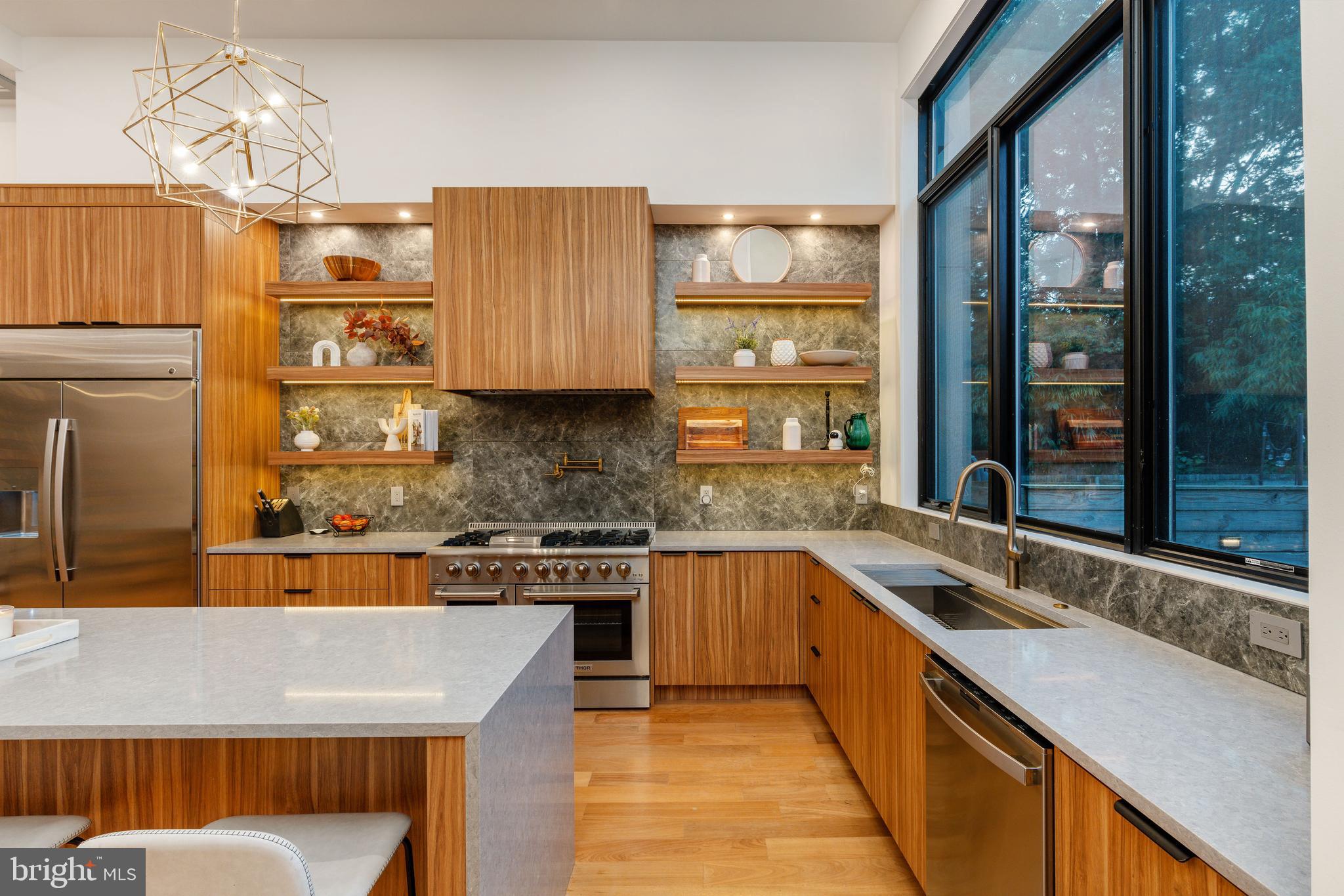 FISHTOWN - Residential