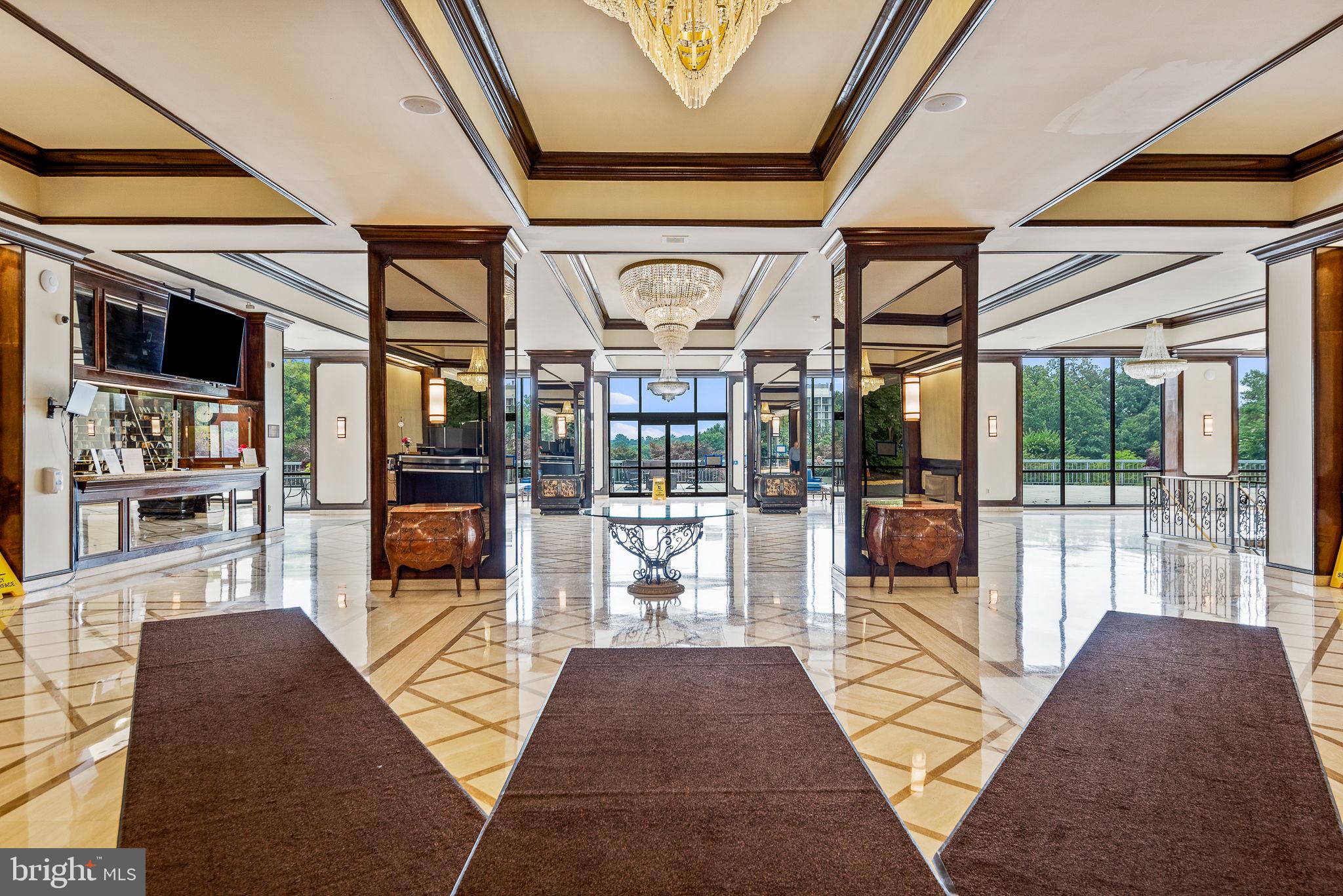 PROMENADE TOWERS - Residential