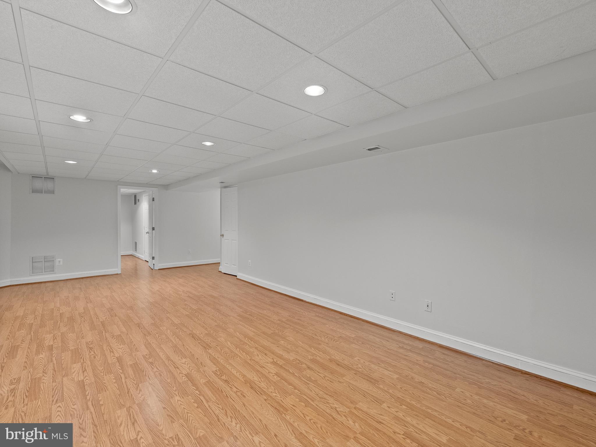 CARR AT CEDAR LAKES - Residential Lease