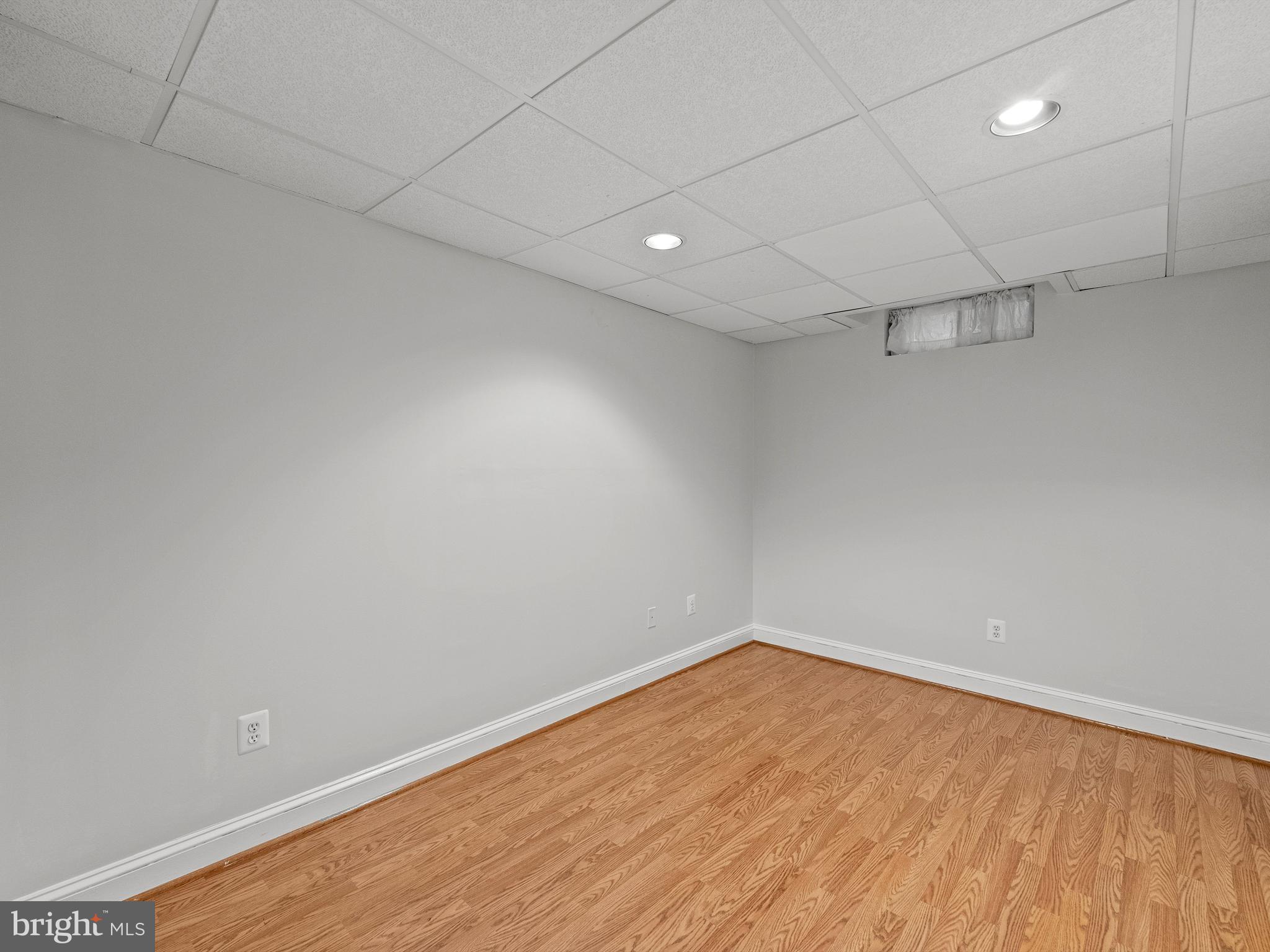 CARR AT CEDAR LAKES - Residential Lease