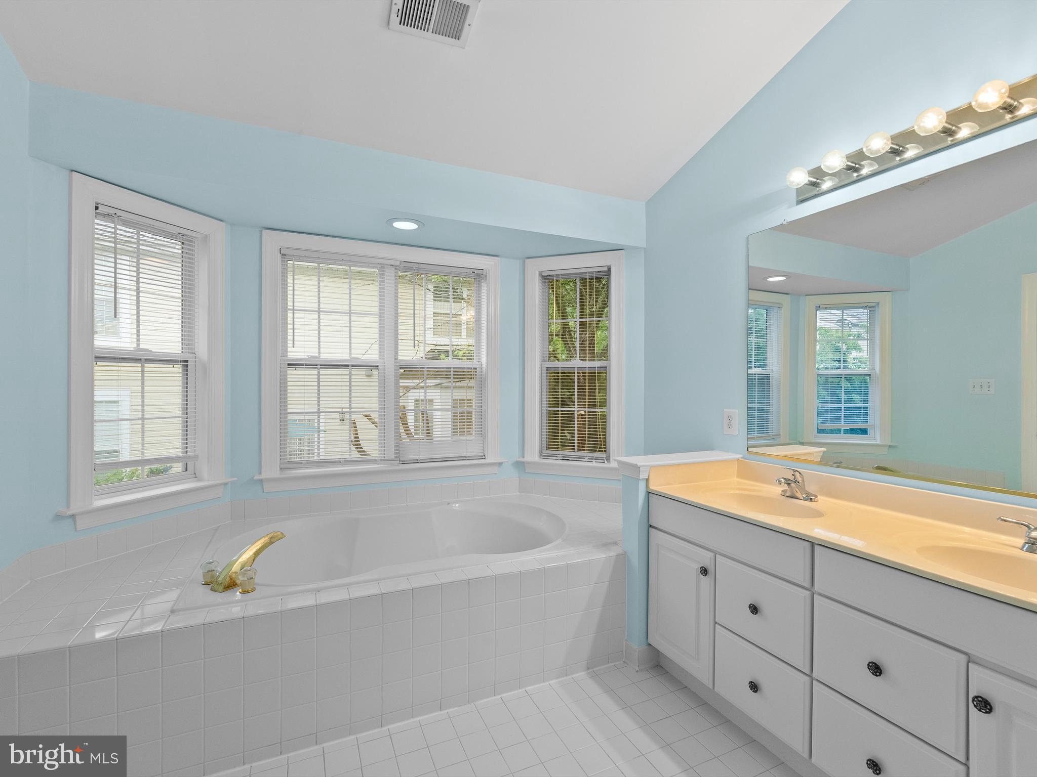 CARR AT CEDAR LAKES - Residential Lease