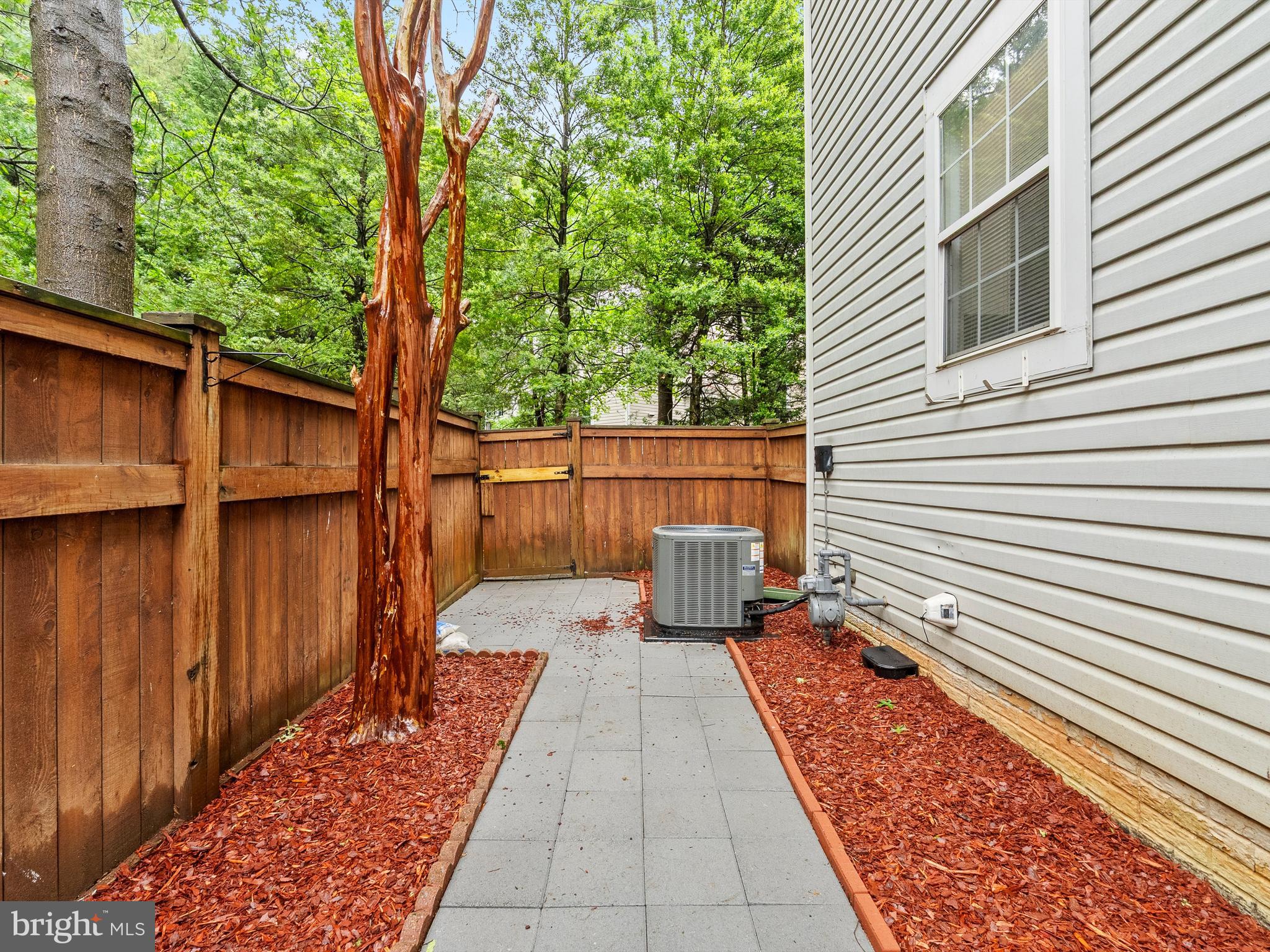 CARR AT CEDAR LAKES - Residential Lease