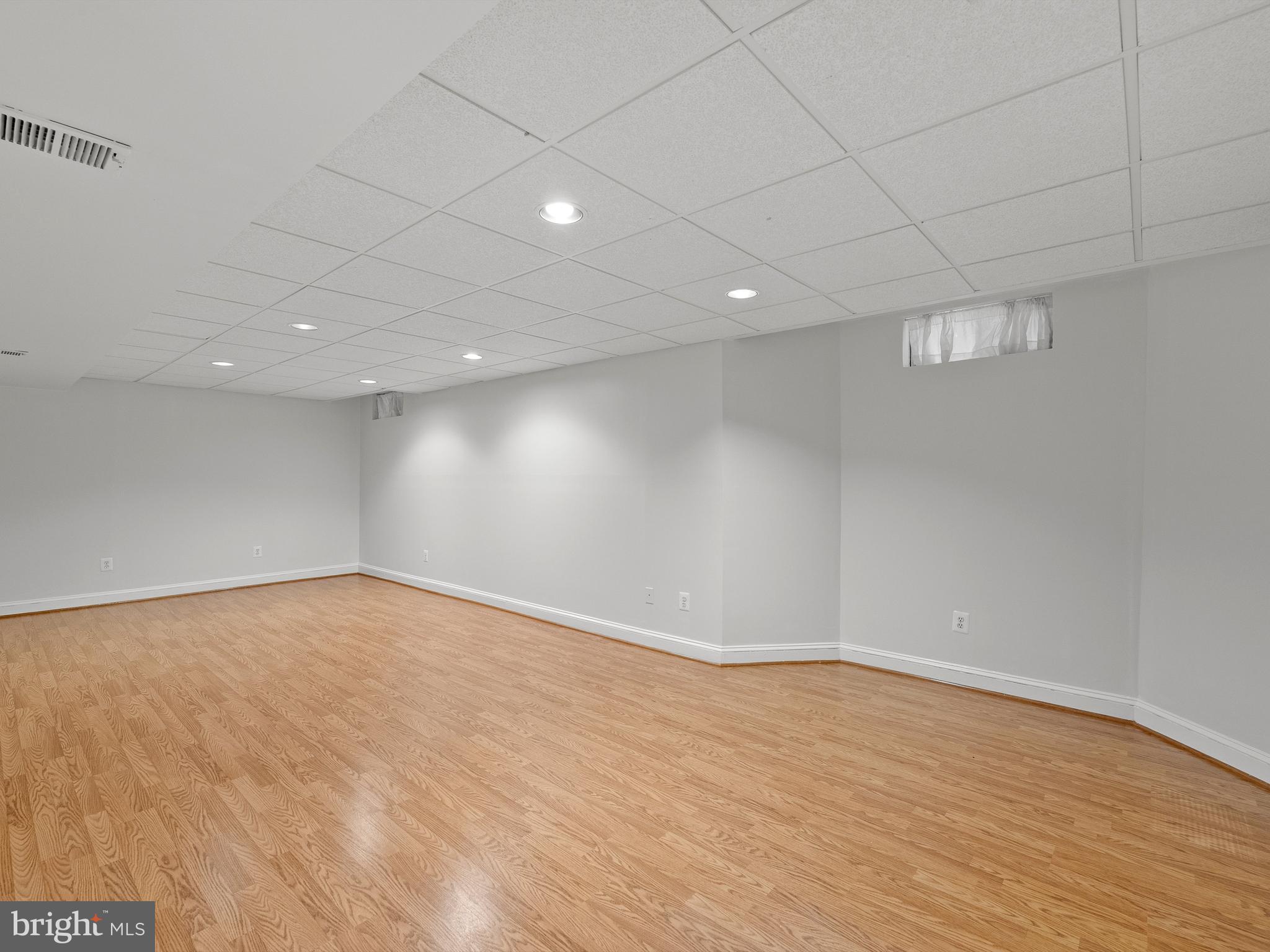 CARR AT CEDAR LAKES - Residential Lease