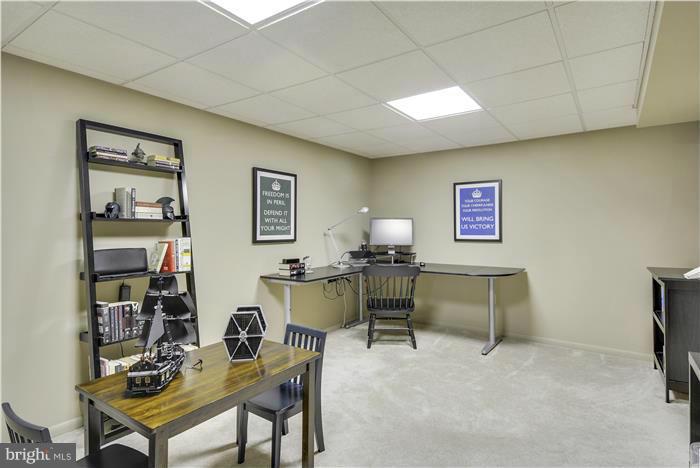 RIVERSIDE PARK HESSICK - Residential