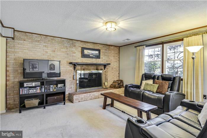 RIVERSIDE PARK HESSICK - Residential