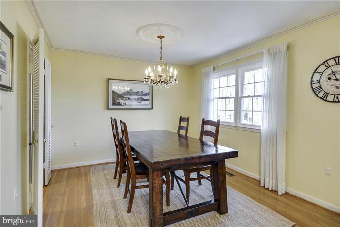 RIVERSIDE PARK HESSICK - Residential