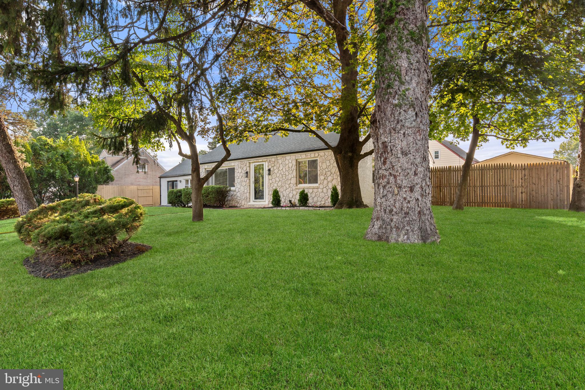 114 LEONARD AVENUE