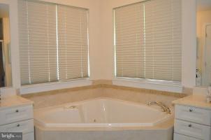 RUSTIC RIDGE-PLAT 1> - Residential