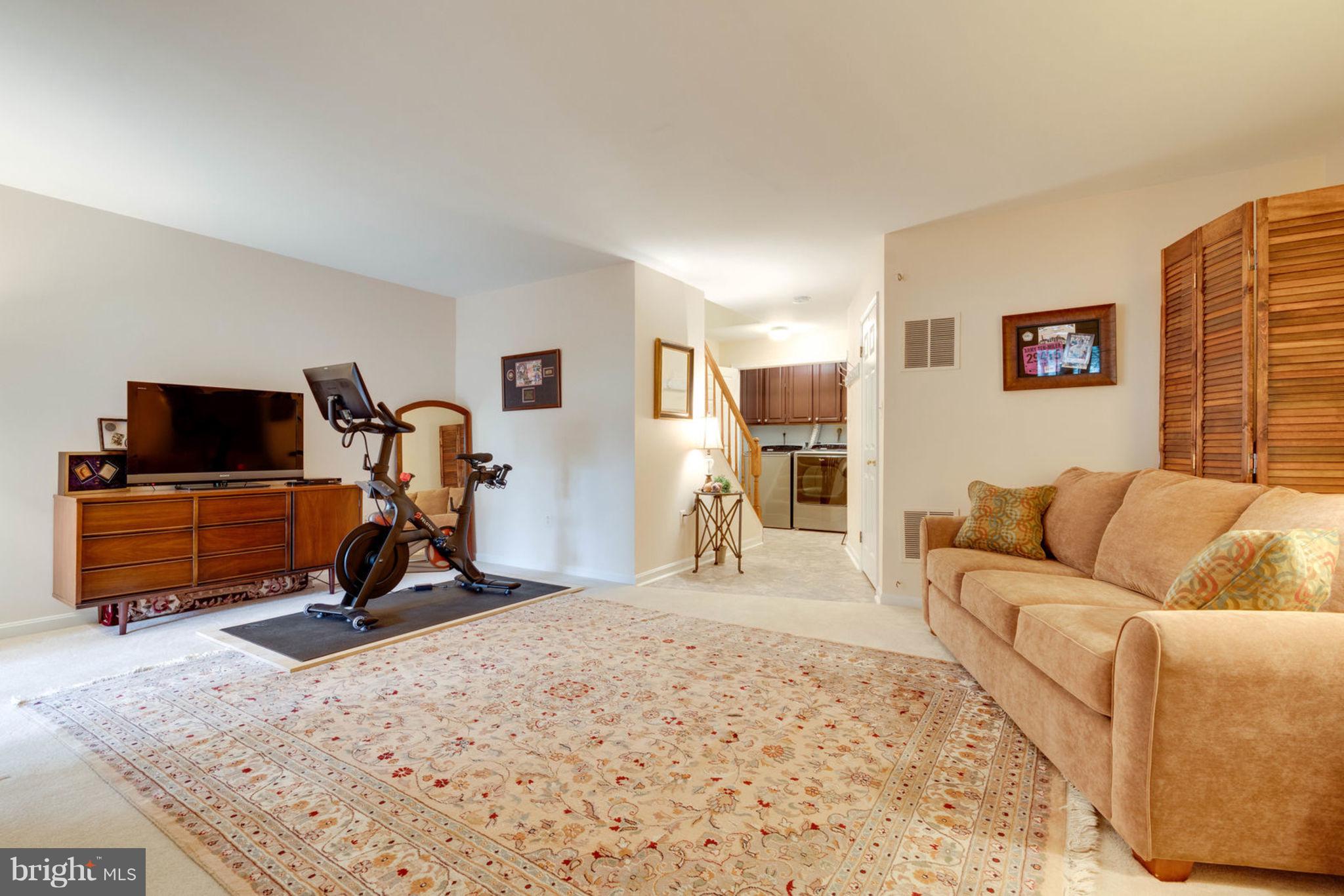 KINGSTOWNE - Residential