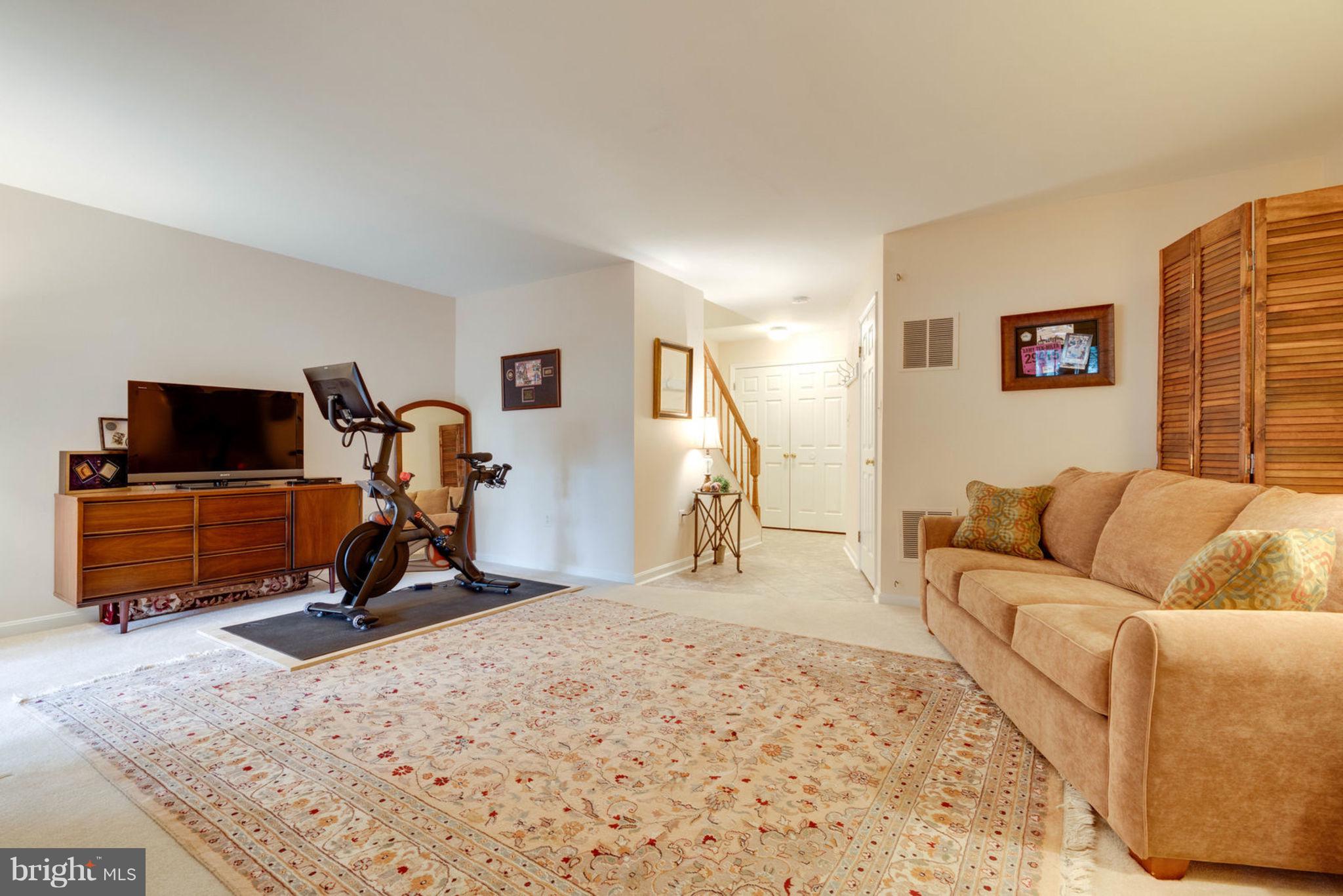 KINGSTOWNE - Residential