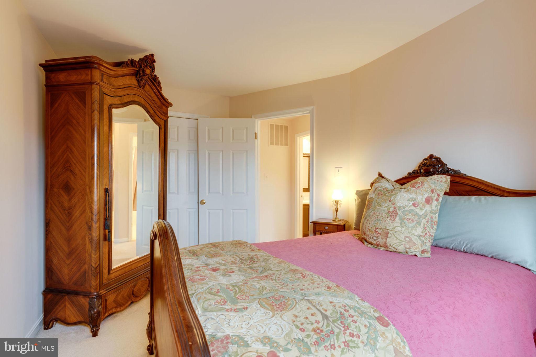 KINGSTOWNE - Residential