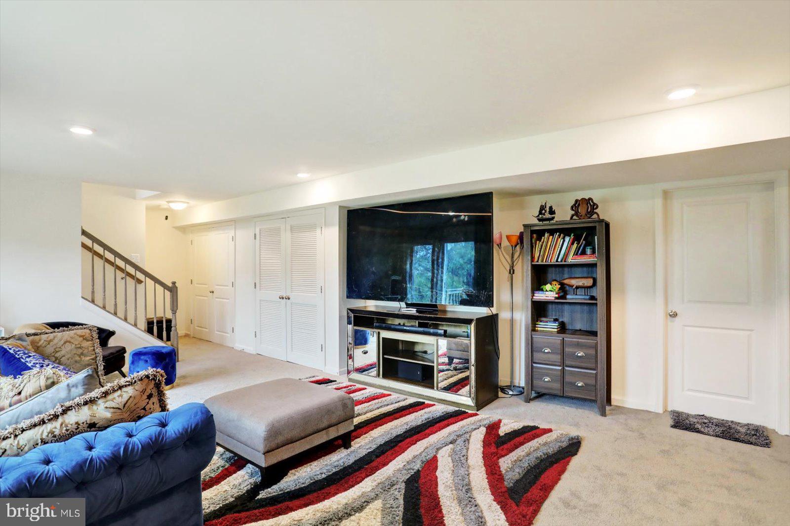 KURTZ SCHOOL VILLAS - Residential