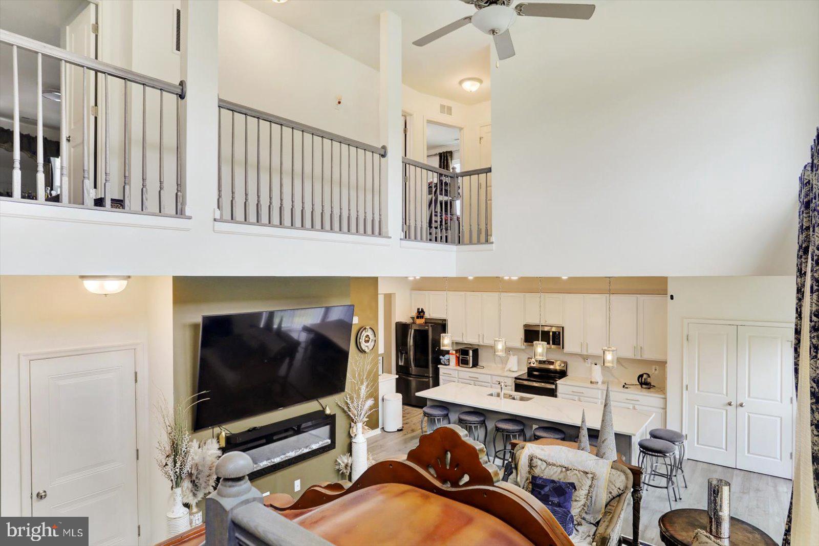 KURTZ SCHOOL VILLAS - Residential