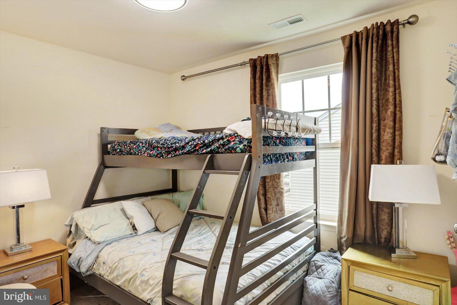 KURTZ SCHOOL VILLAS - Residential