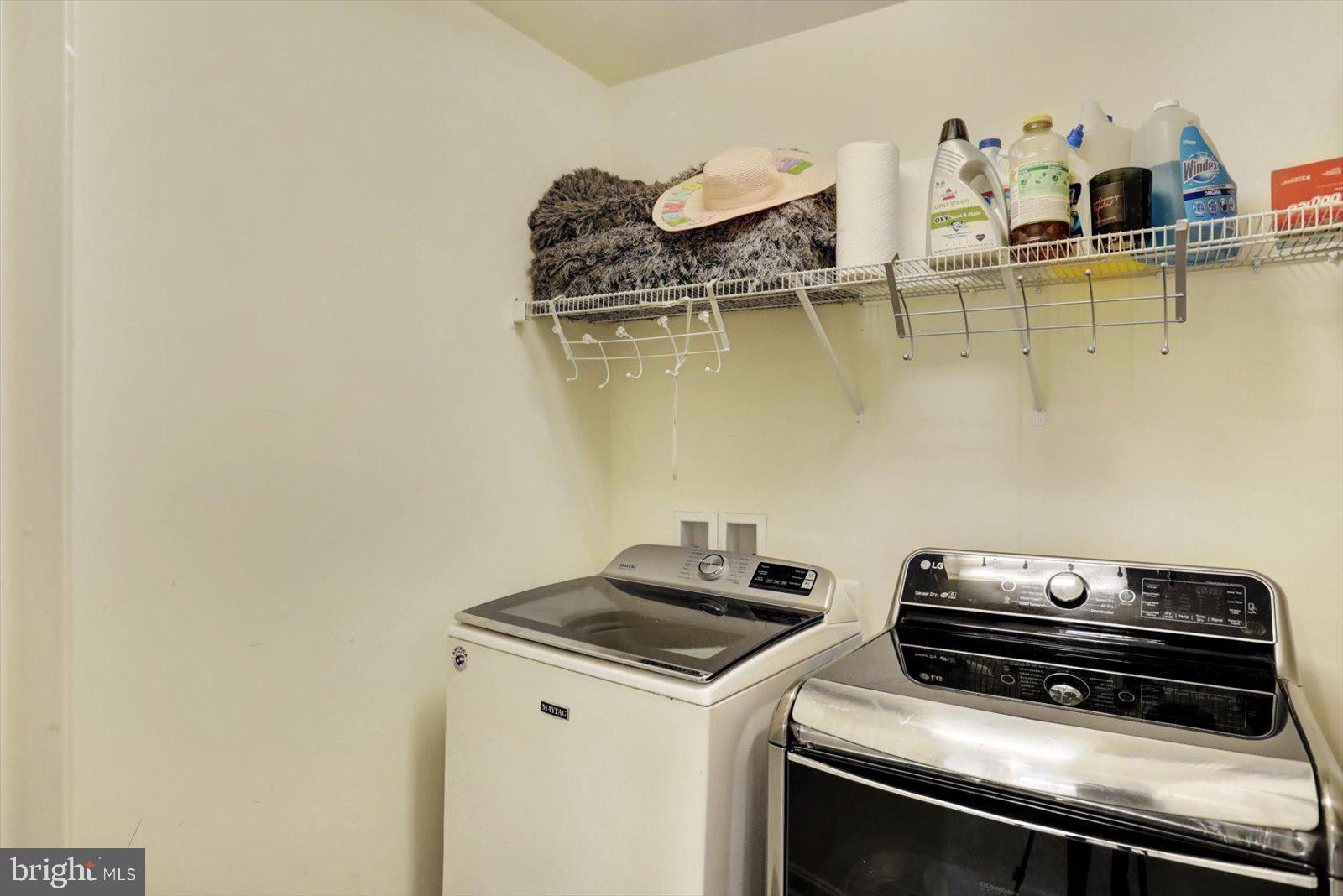 KURTZ SCHOOL VILLAS - Residential