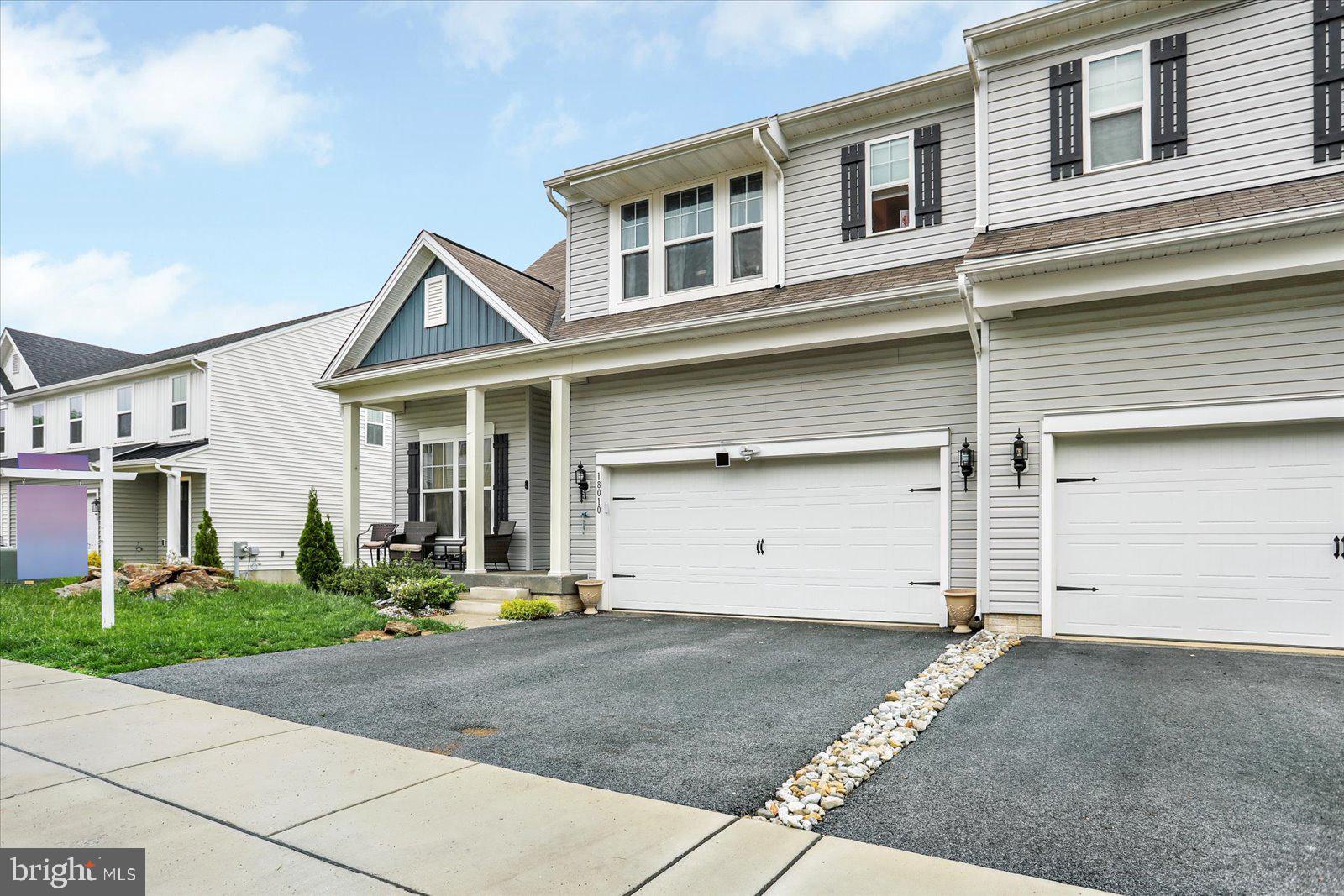 KURTZ SCHOOL VILLAS - Residential