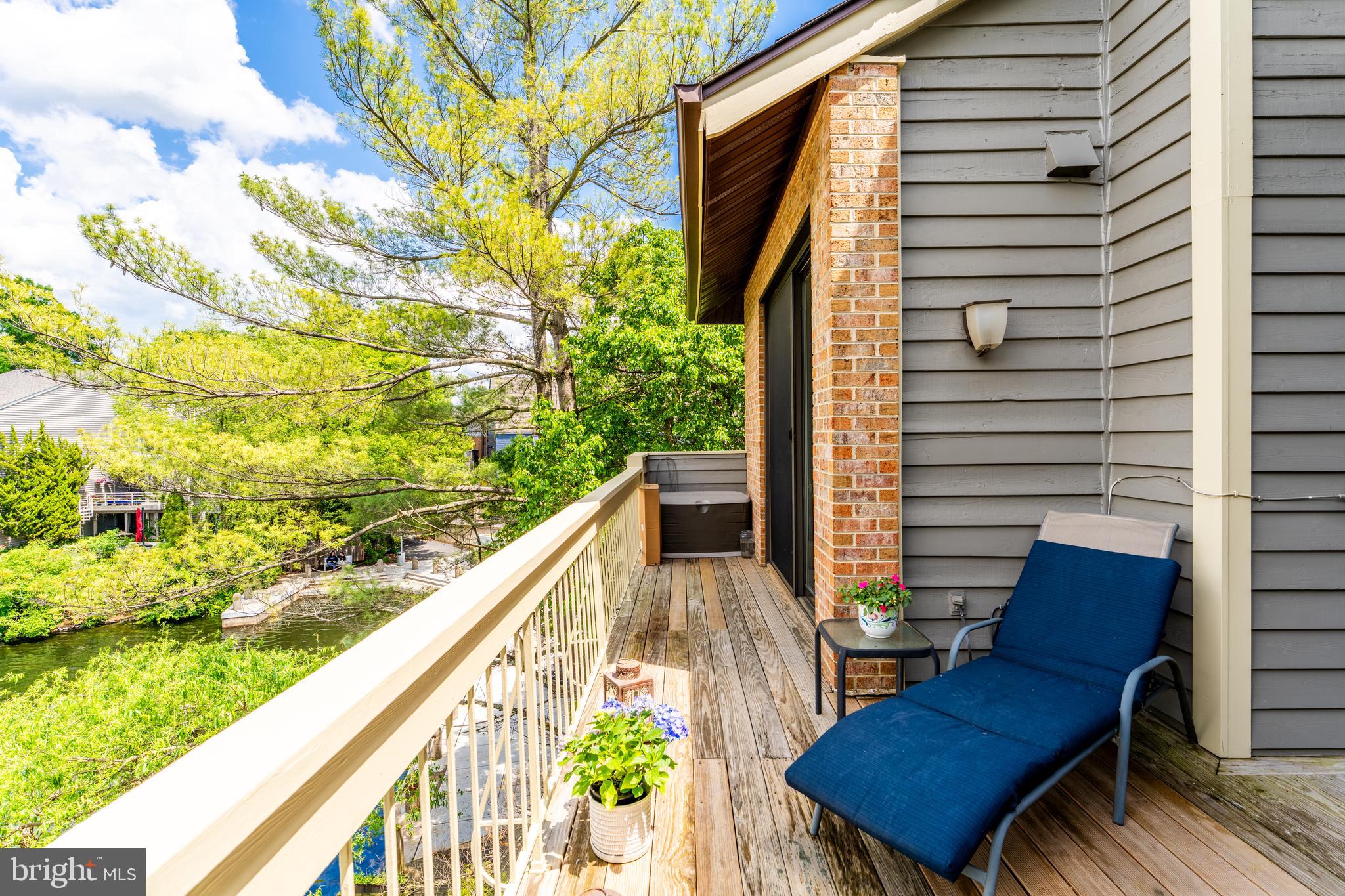 HARBOR POINT - Residential