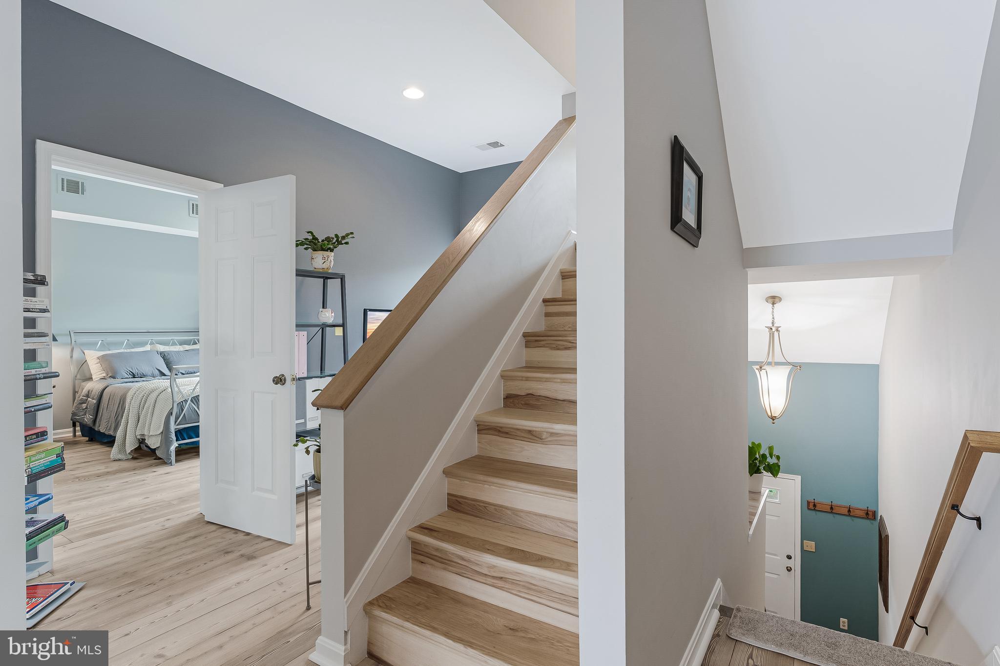 HARBOR POINT - Residential