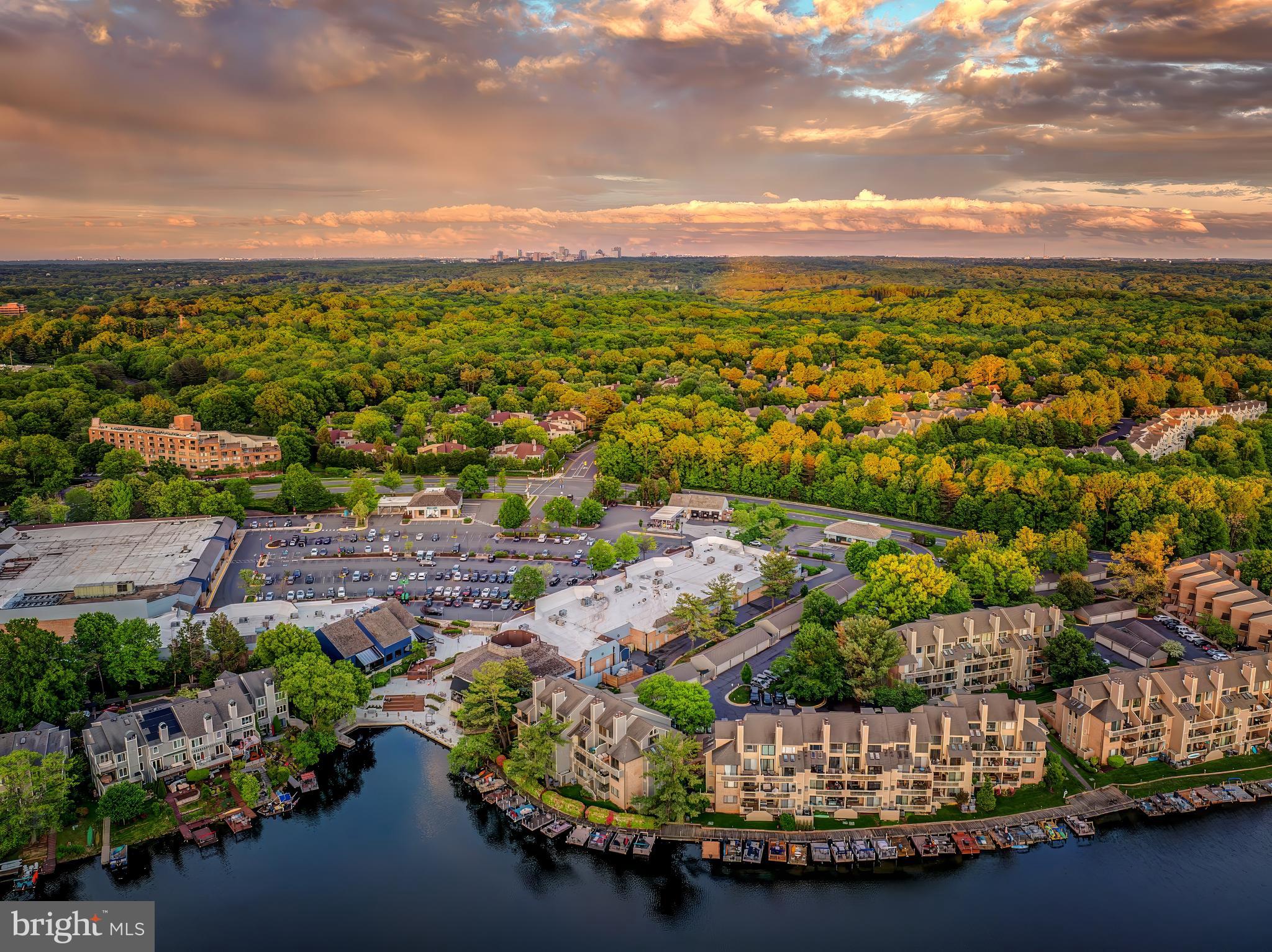 HARBOR POINT - Residential