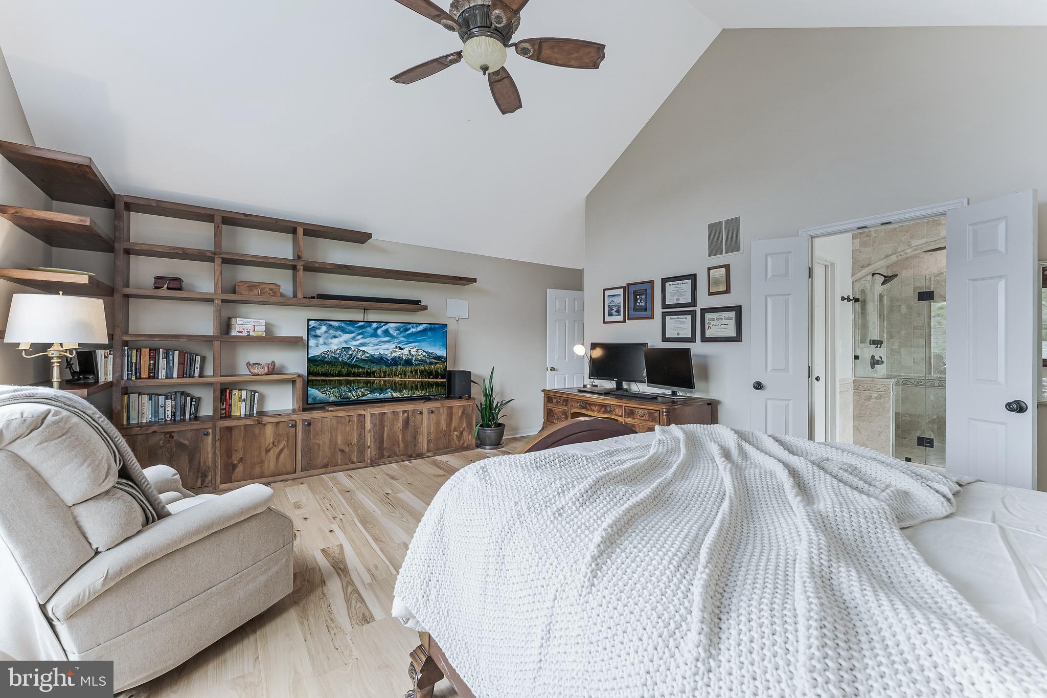 HARBOR POINT - Residential