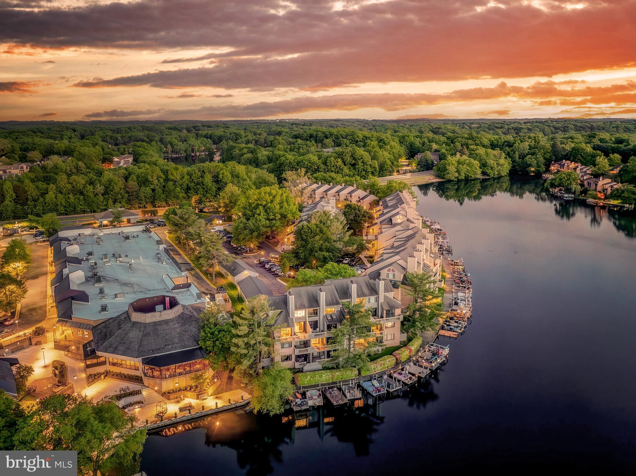 HARBOR POINT - Residential