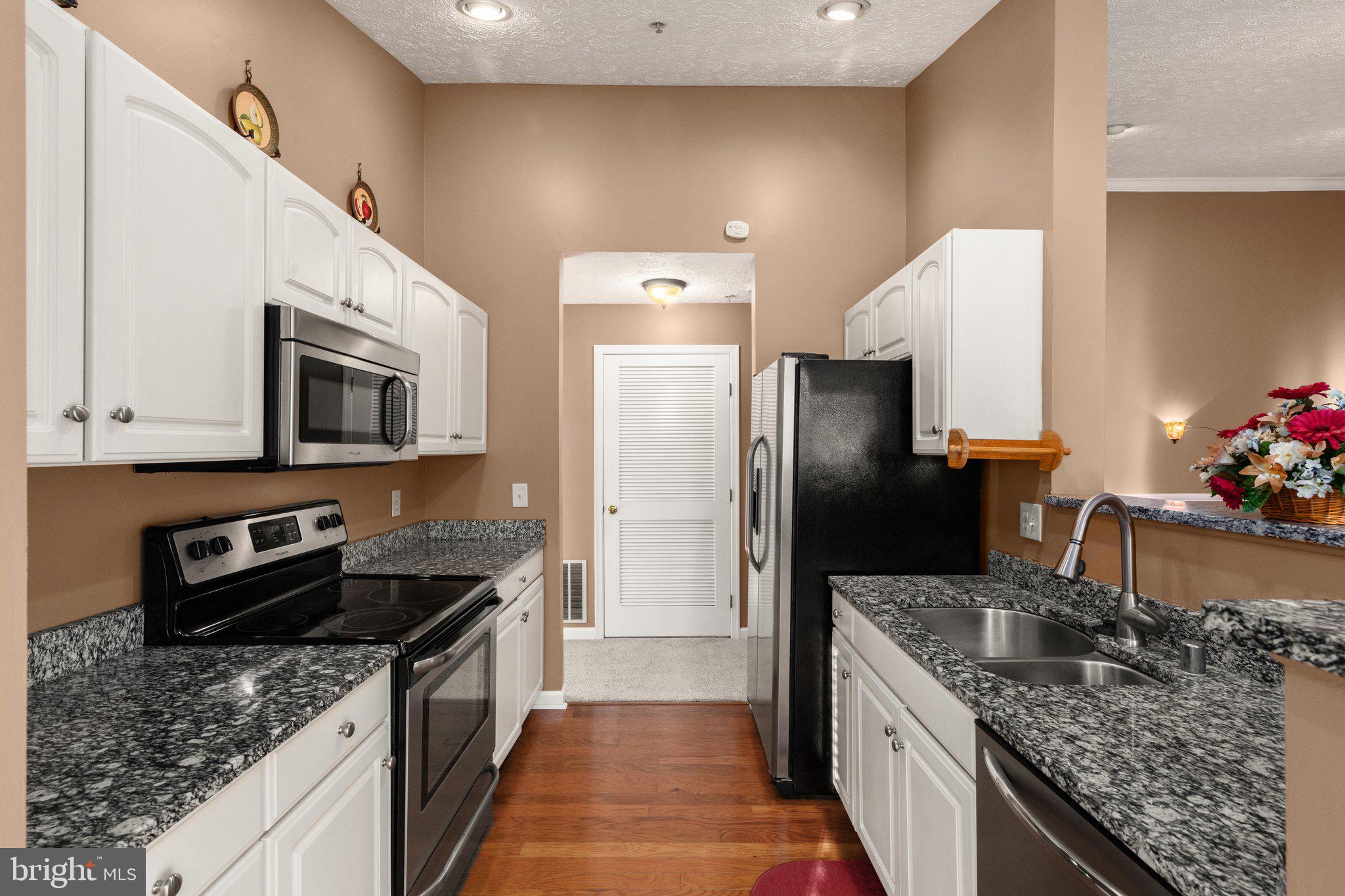 DEVONSHIRE AT WHITEMARSH - Residential