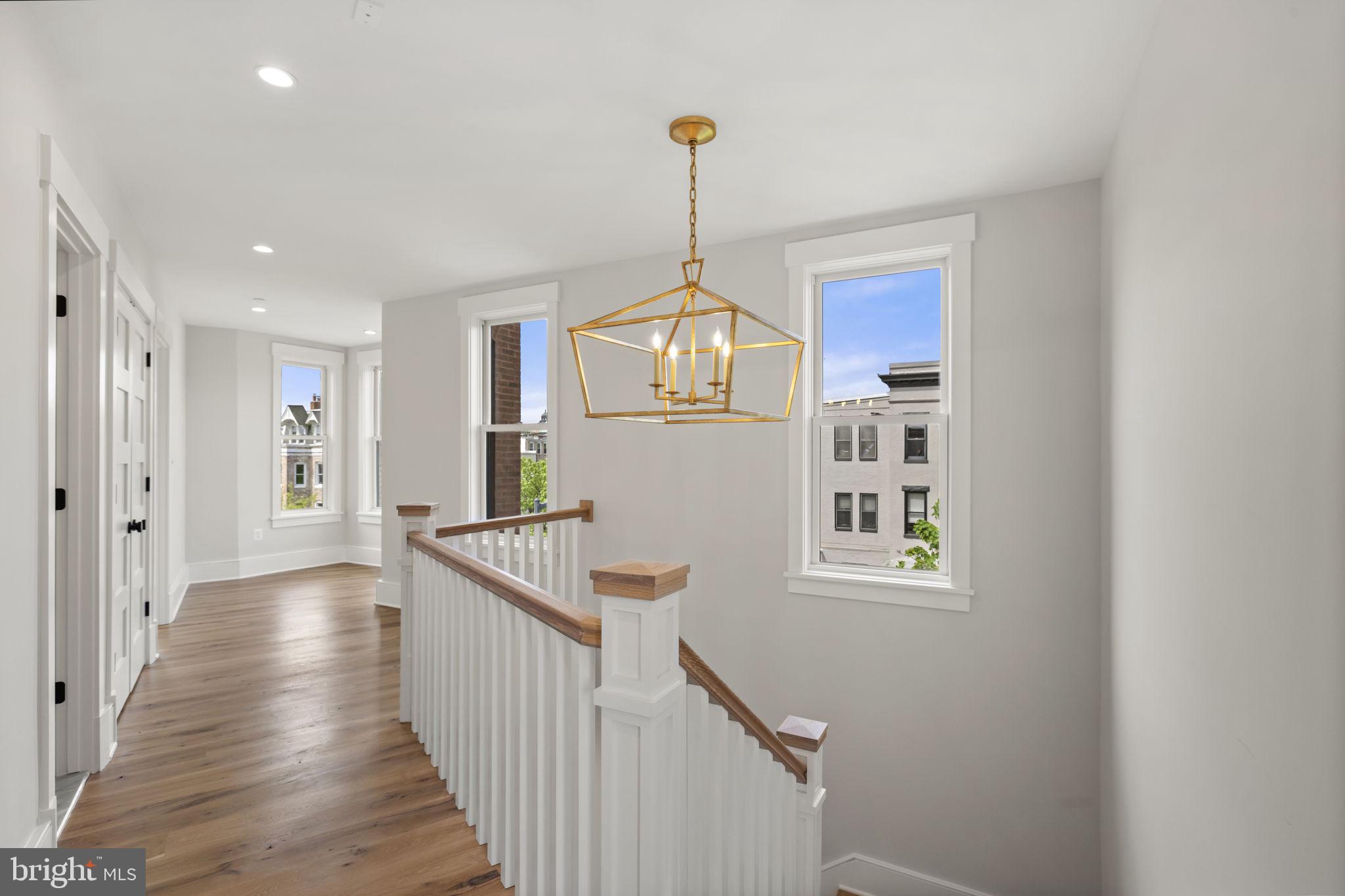 CAPITOL HILL - Residential