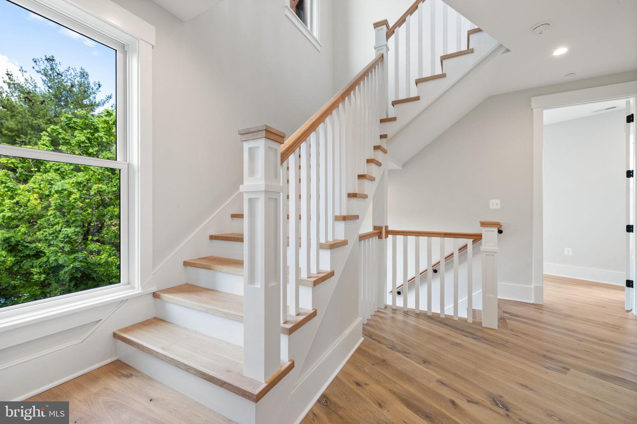 CAPITOL HILL - Residential