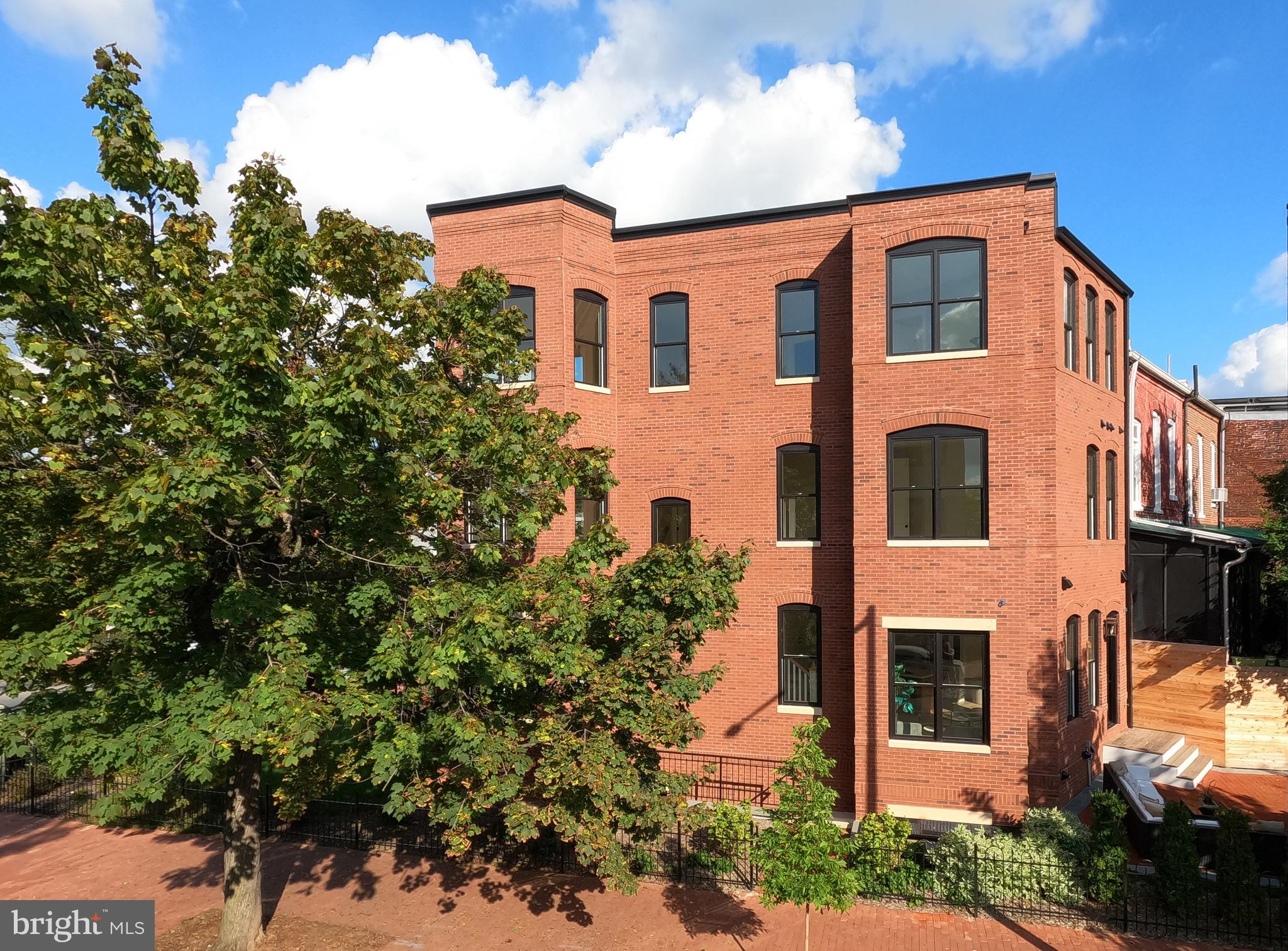 CAPITOL HILL - Residential