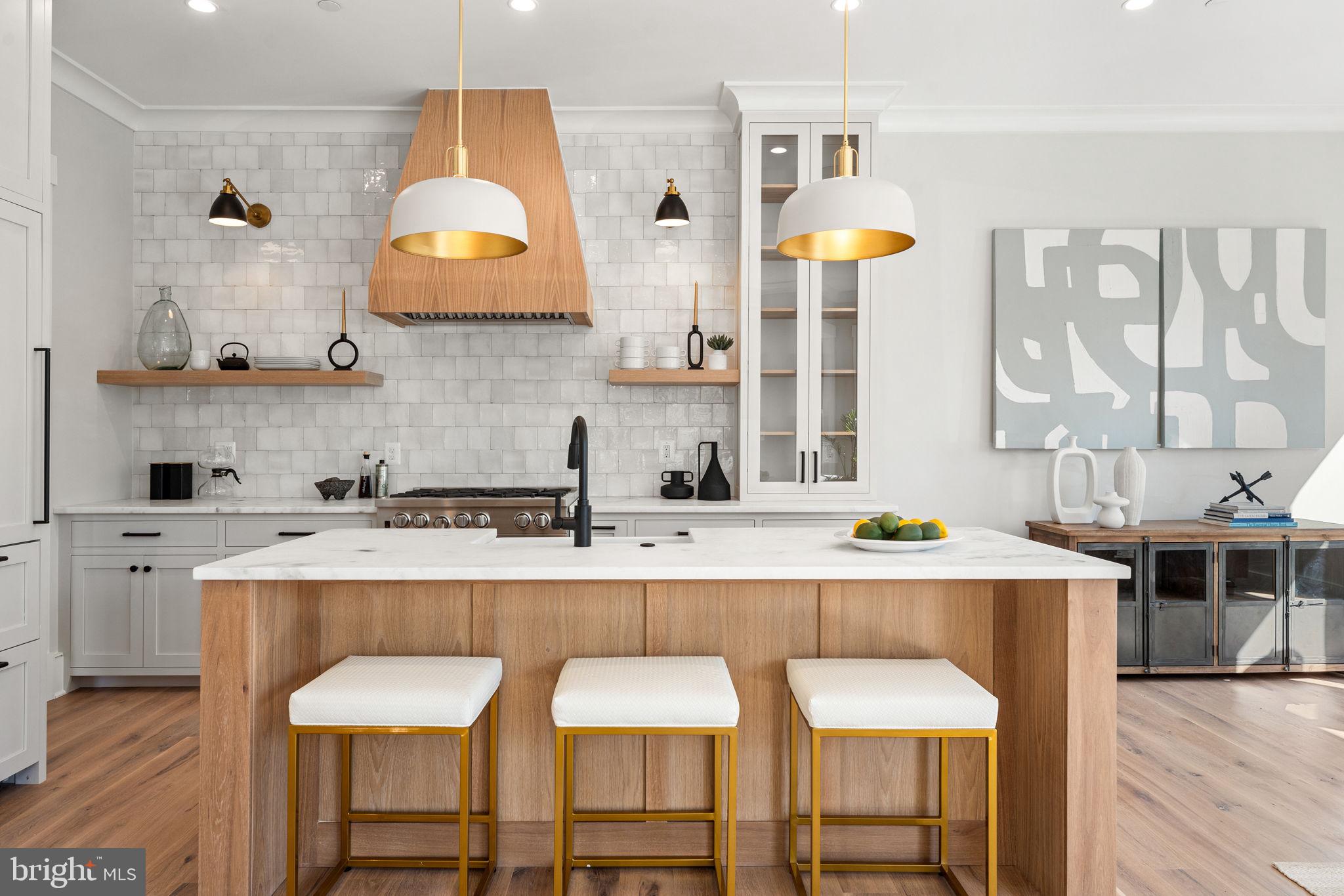 CAPITOL HILL - Residential